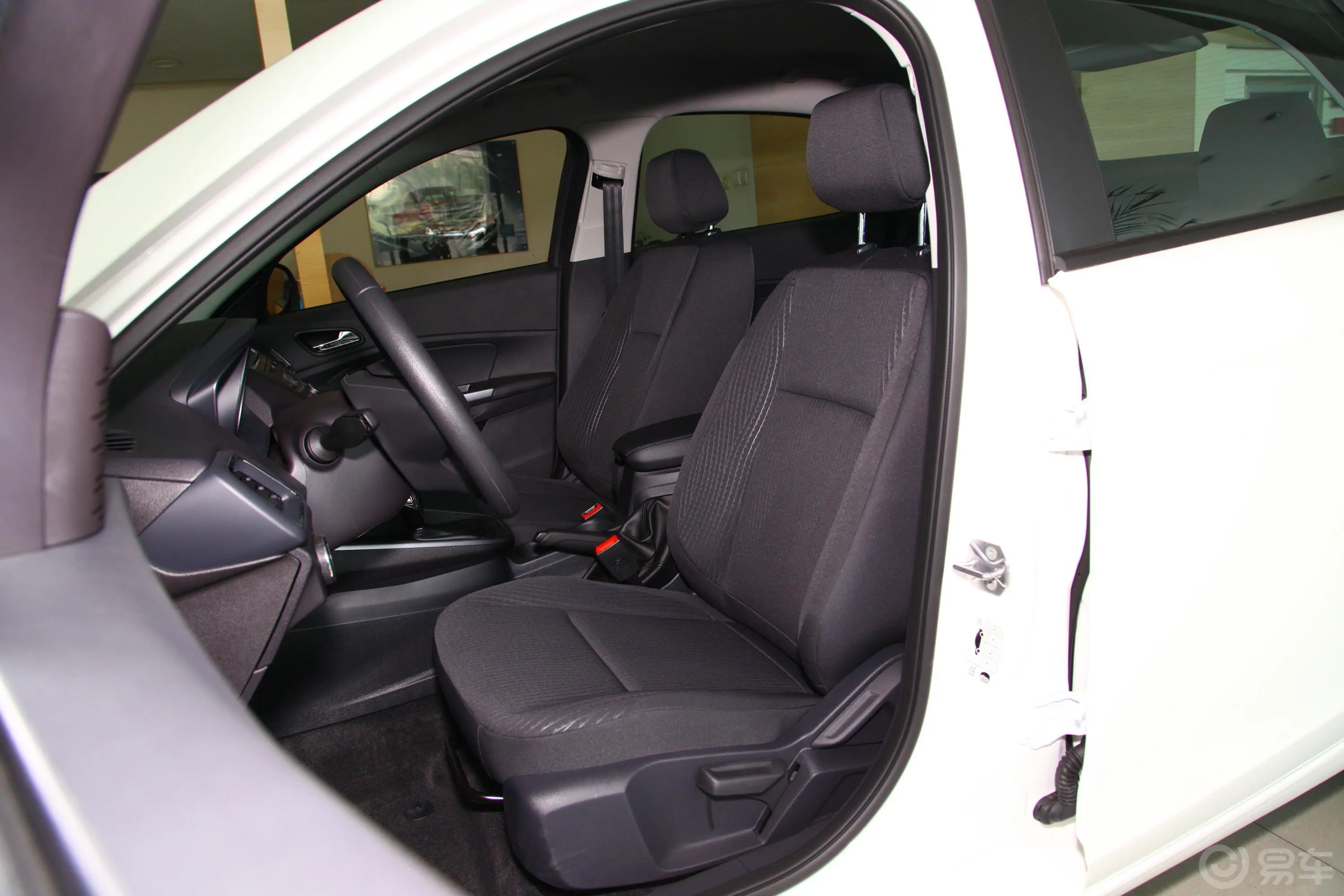 福睿斯改款 1.5L 手自一体 质享型 国VI驾驶员座椅
