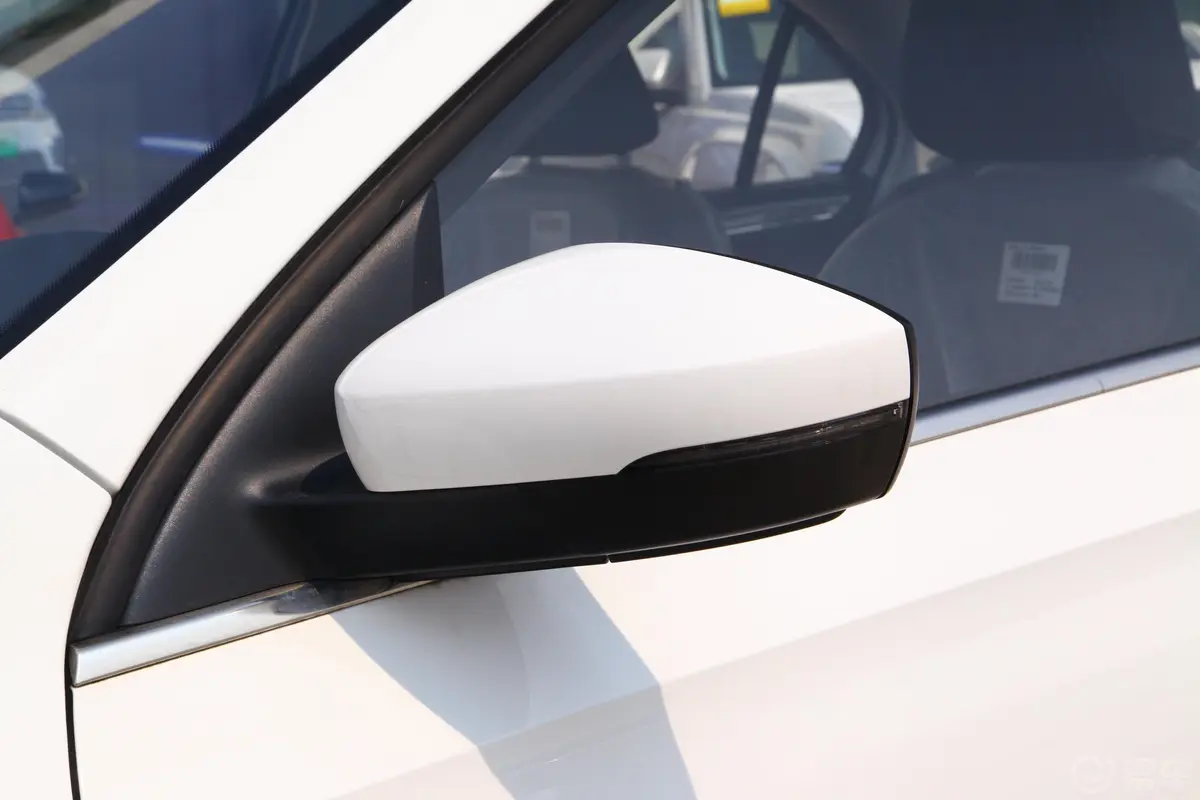 桑塔纳1.5L 手动 舒适版 国VI主驾驶后视镜背面