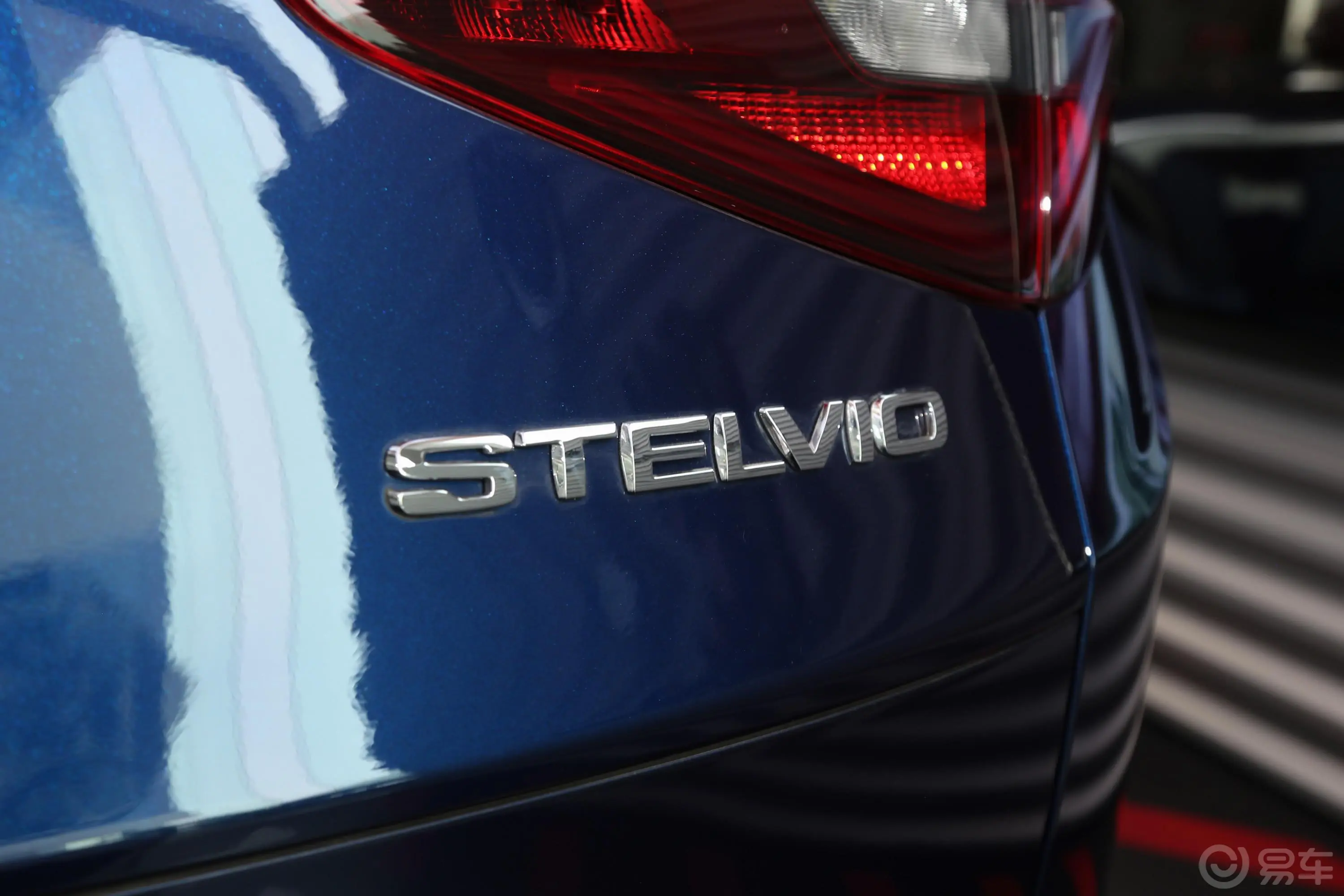 Stelvio斯坦维2.0T 280HP 豪华版外观