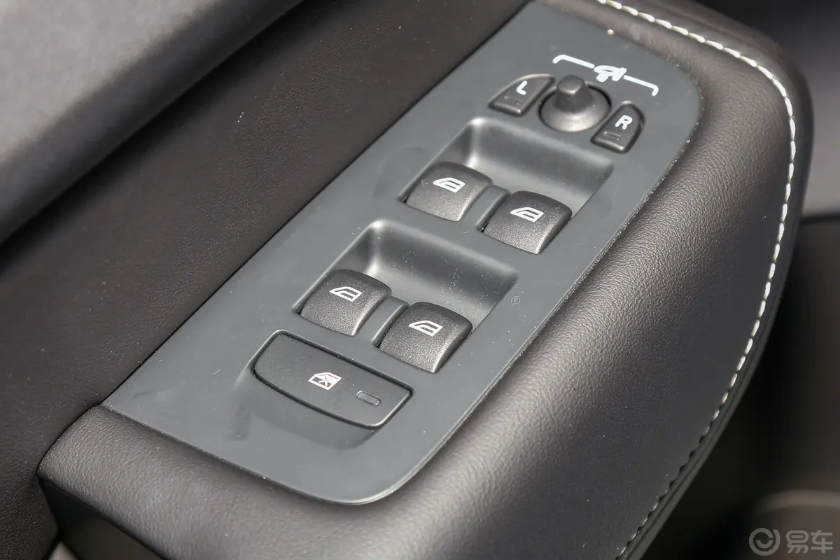 沃尔沃XC60 RECHARGET8 智雅运动版 国Ⅵ车窗调节整体