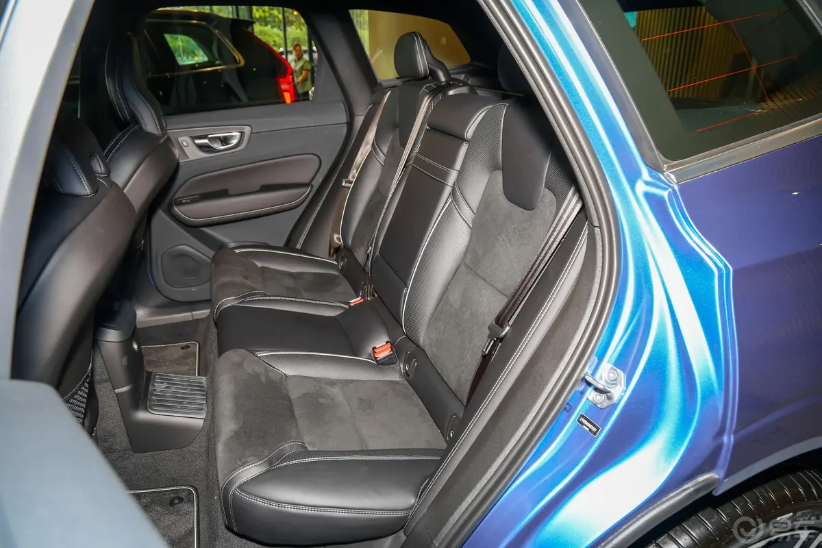 沃尔沃XC60新能源T8 智雅运动版 国Ⅵ后排座椅