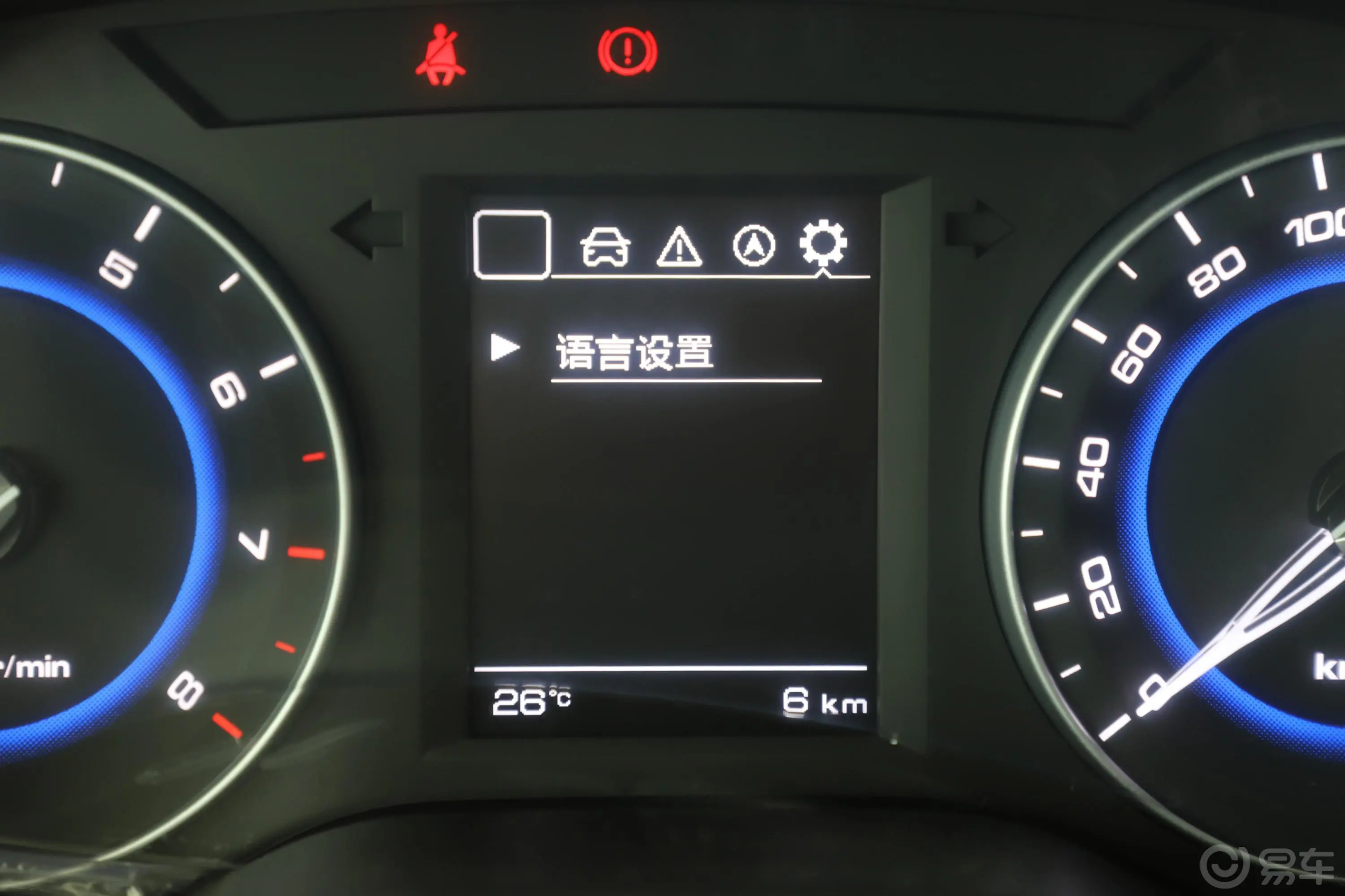 逸动DT1.6L 手动 优享型 国V内饰