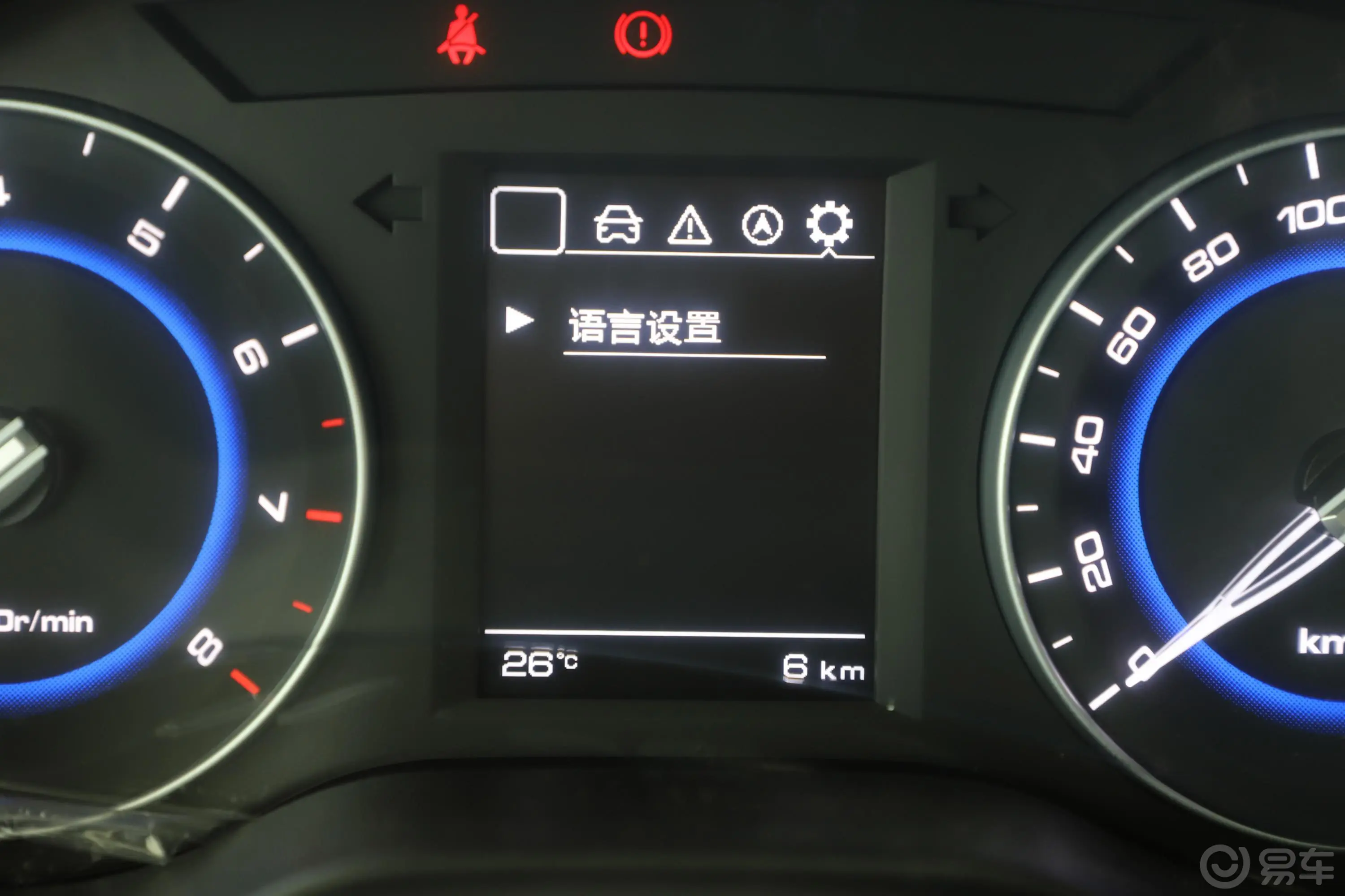 逸动DT1.6L 手动 优享型 国V内饰