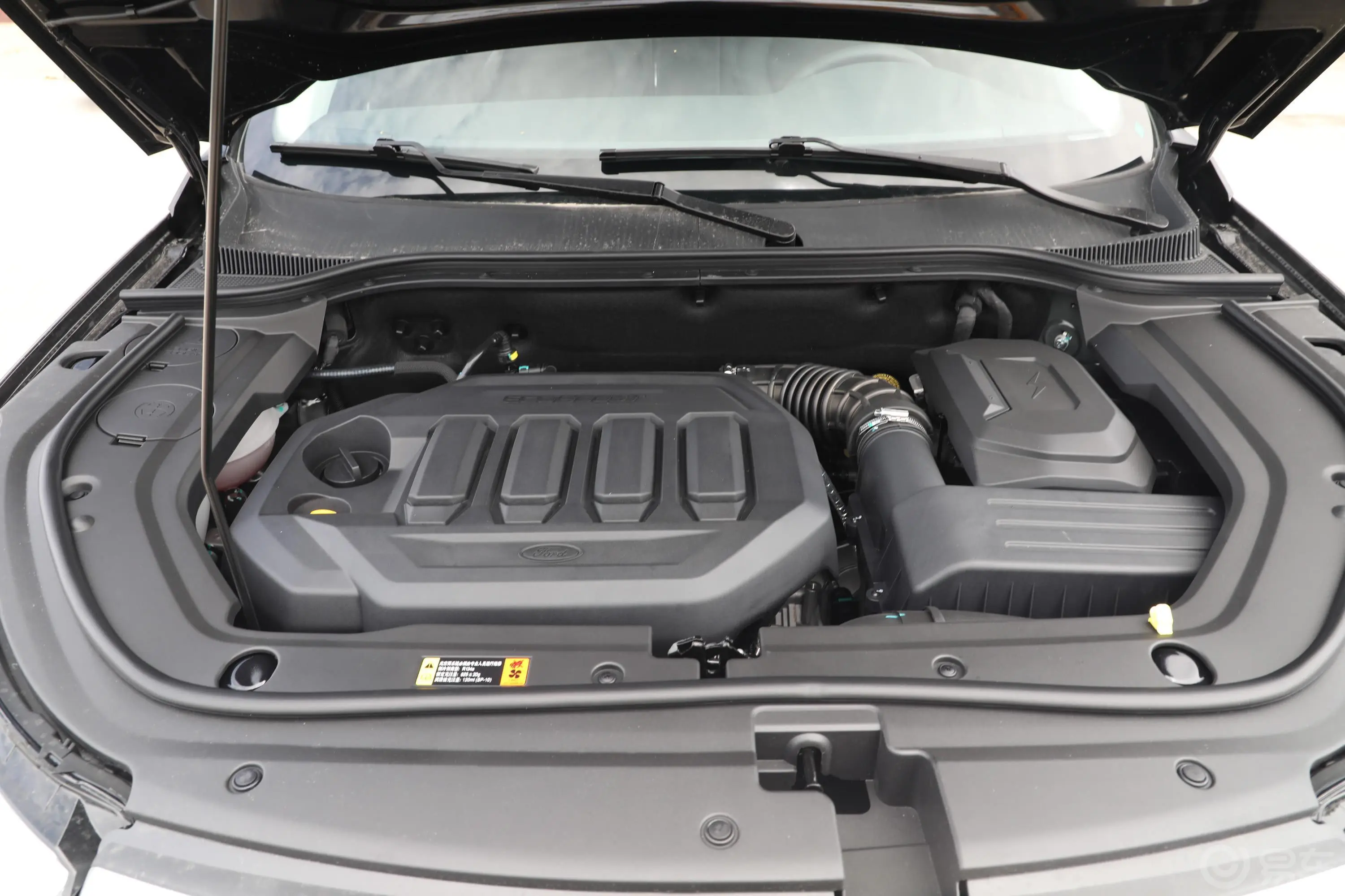 领界EcoBoost 145 CVT 精领版 国VI前舱整体