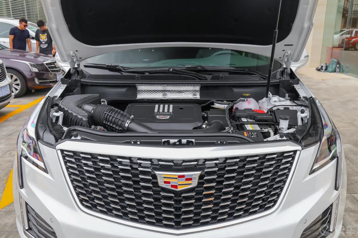 凯迪拉克XT528T 四驱 技术型前舱整体