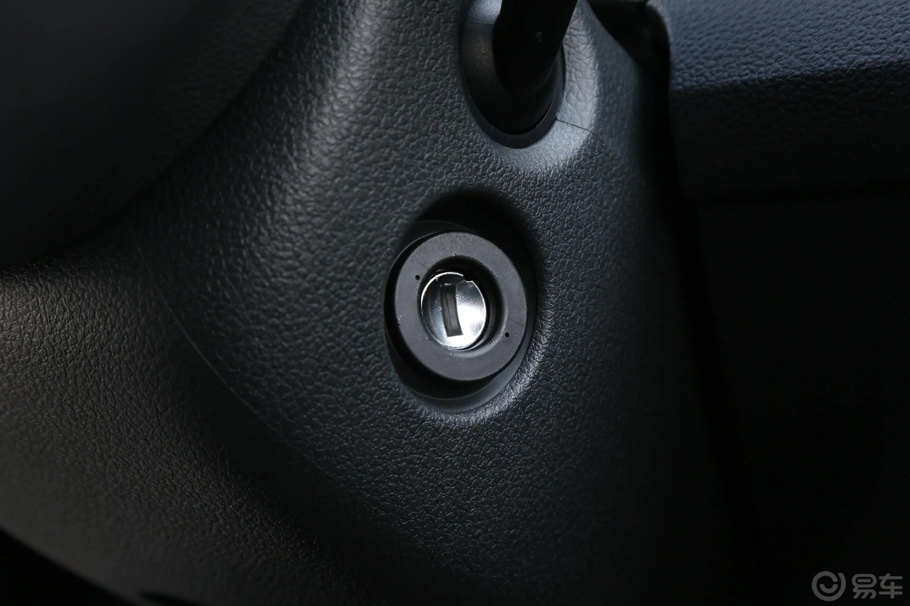昕锐1.5L 自动 舒适版 国VI钥匙孔或一键启动按键