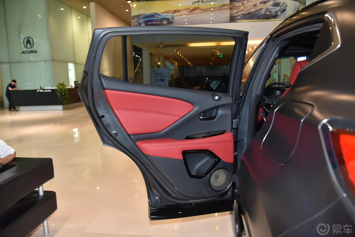 讴歌CDXMATTE GRAY特别版 1.5T 四驱 智享·魅版驾驶员侧后车门