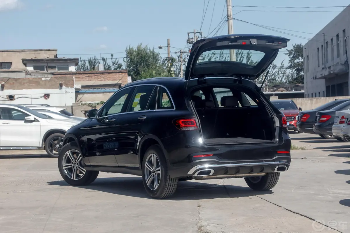 奔驰GLCGLC 260 L 4MATIC 豪华型空间