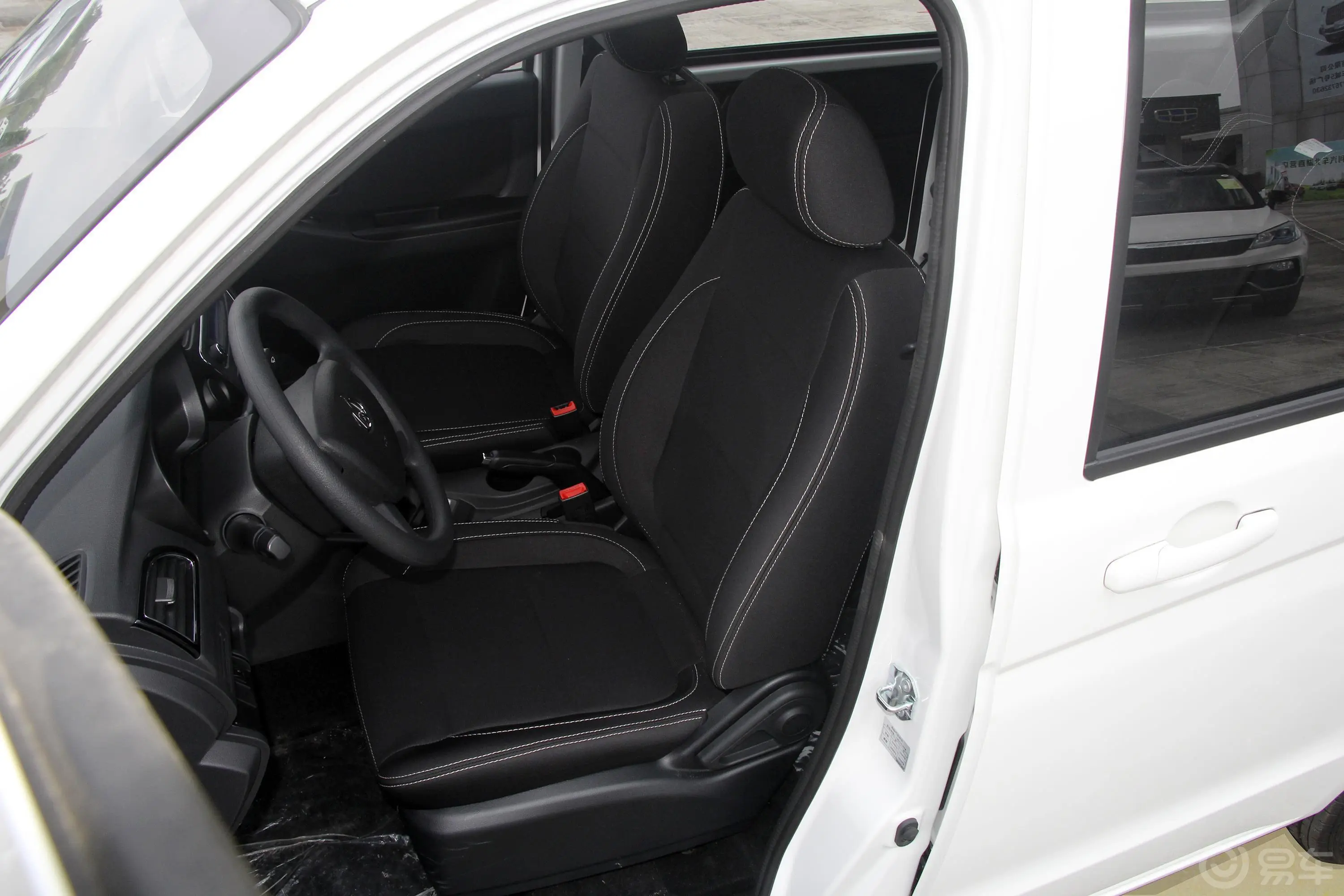 欧诺S欧诺S 1.5L 手动 经济版(非空调) 国VI驾驶员座椅
