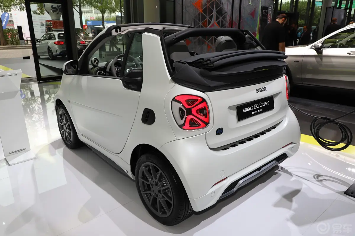 smart fortwo EQ