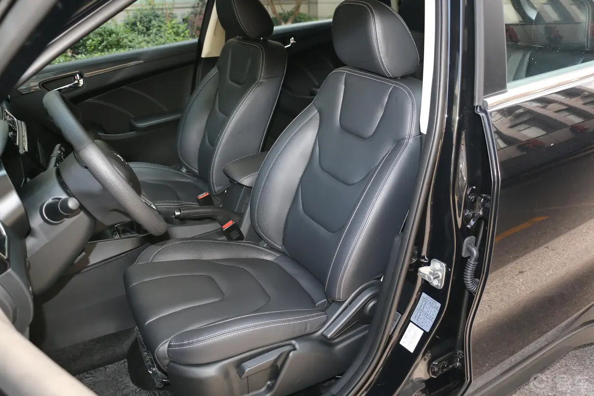 风光580改款 1.8L 手动 舒适型驾驶员座椅