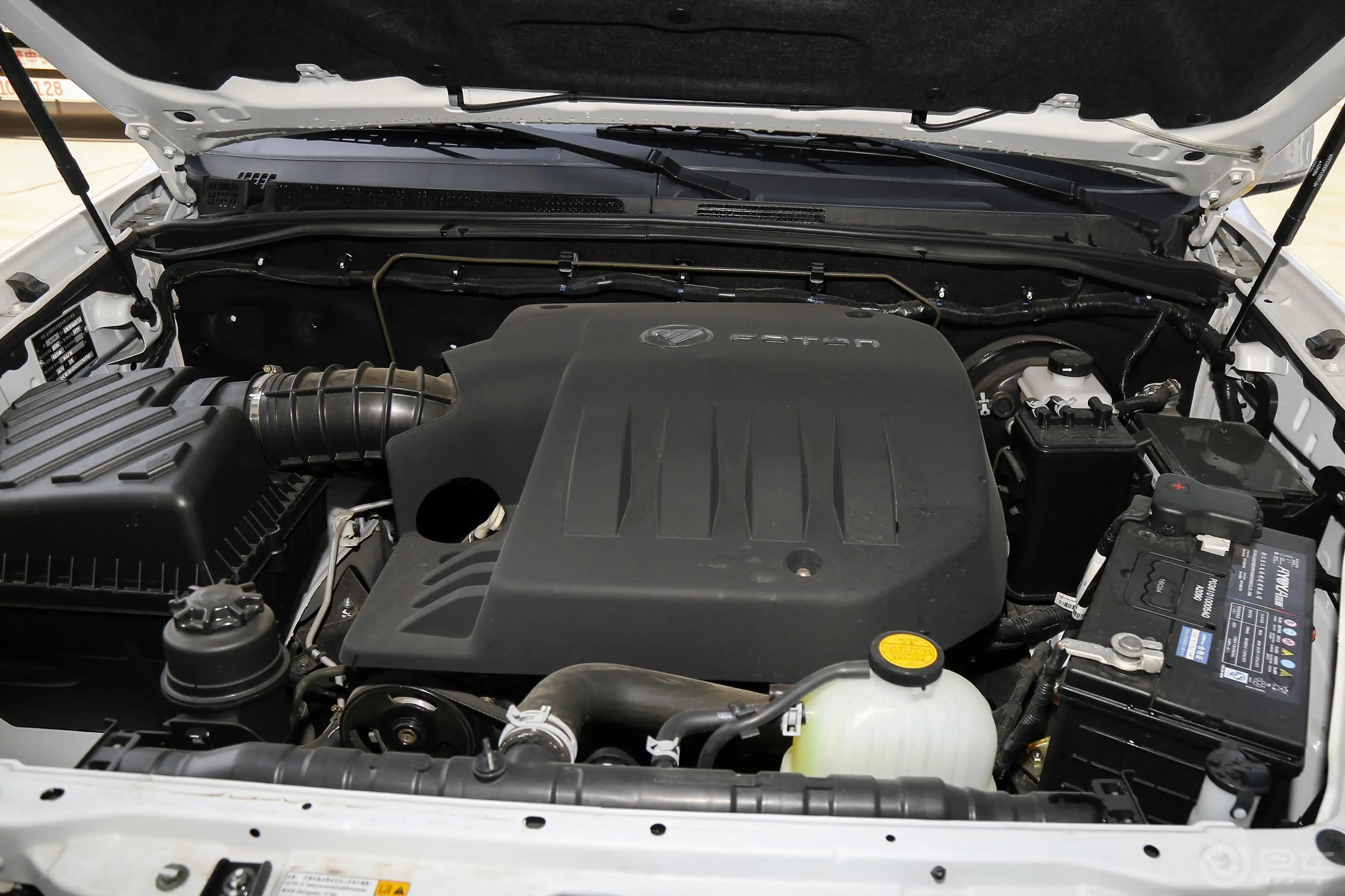 拓陆者E32.4L 手动 两驱 长箱 舒适版 汽油外观