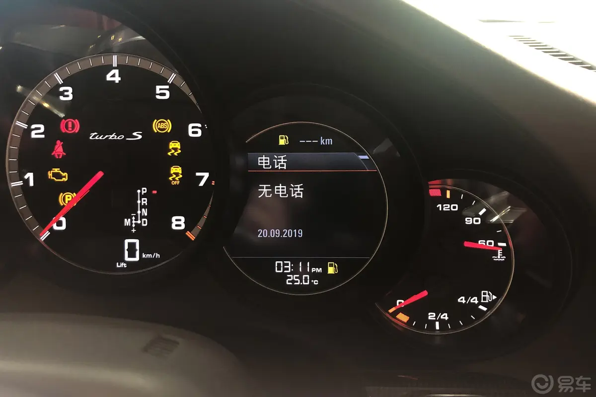 保时捷911Turbo S 3.8T内饰