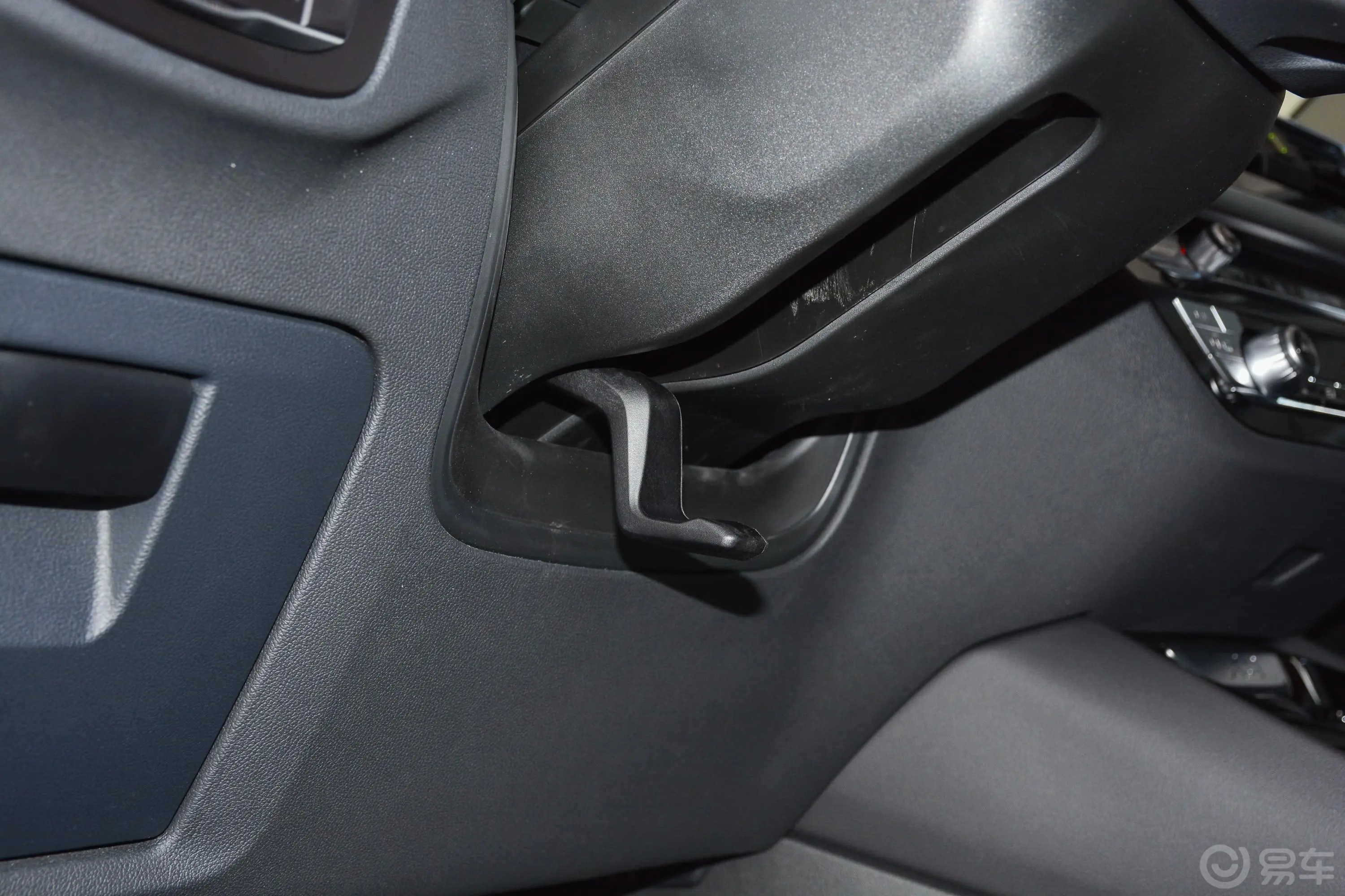 宝马X3xDrive 25i M运动套装方向盘调节