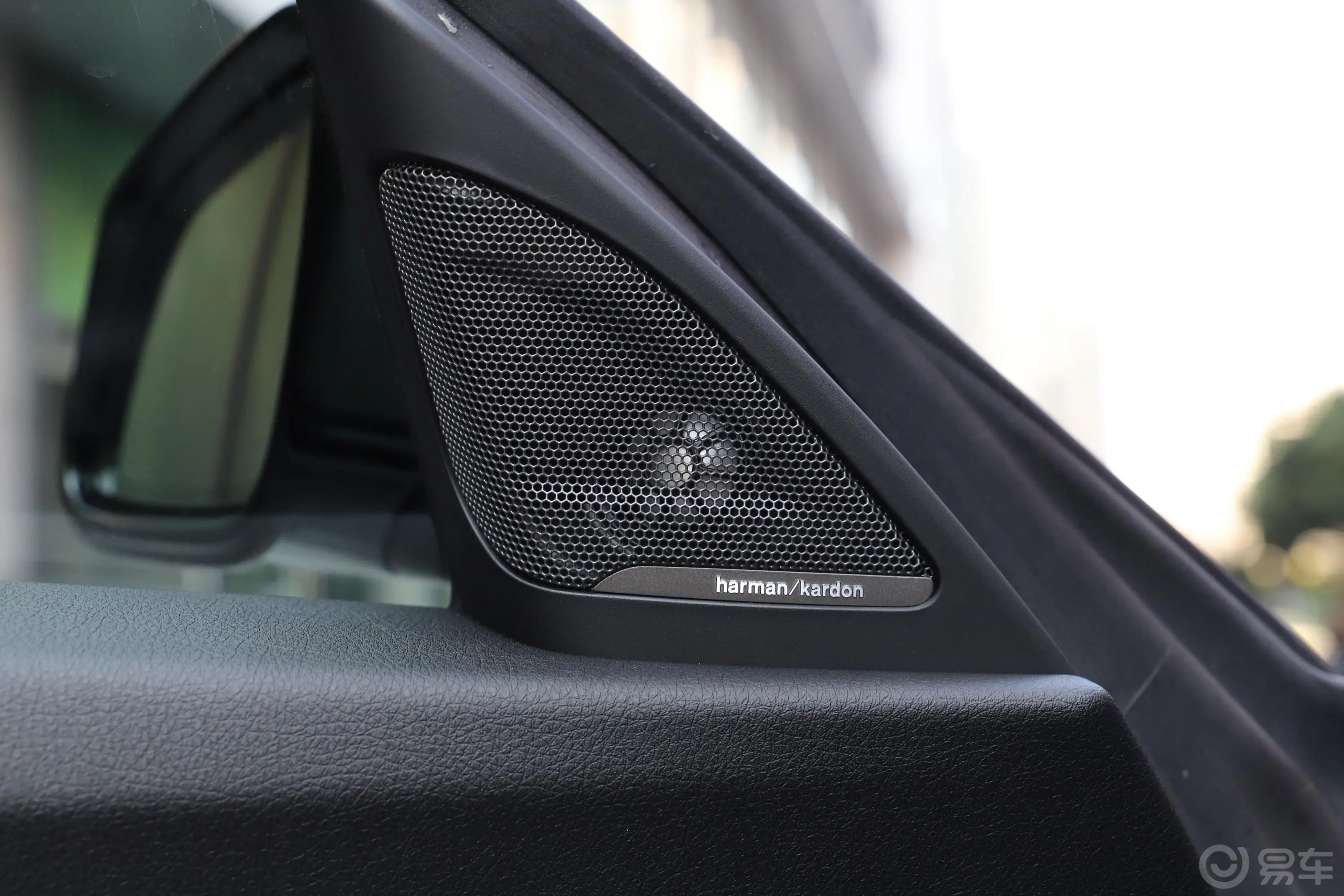 宝马3系GT330i xDrive M运动曜夜版音响和品牌