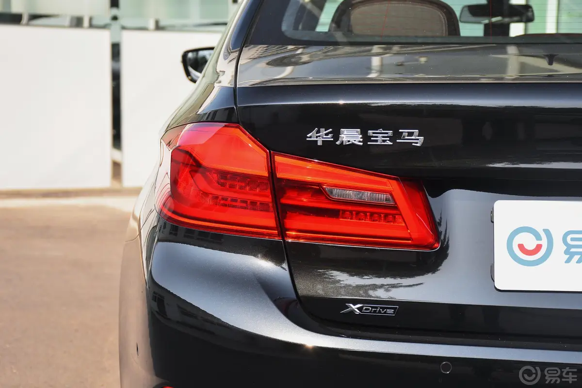 宝马5系530Li xDrive 豪华套装外观