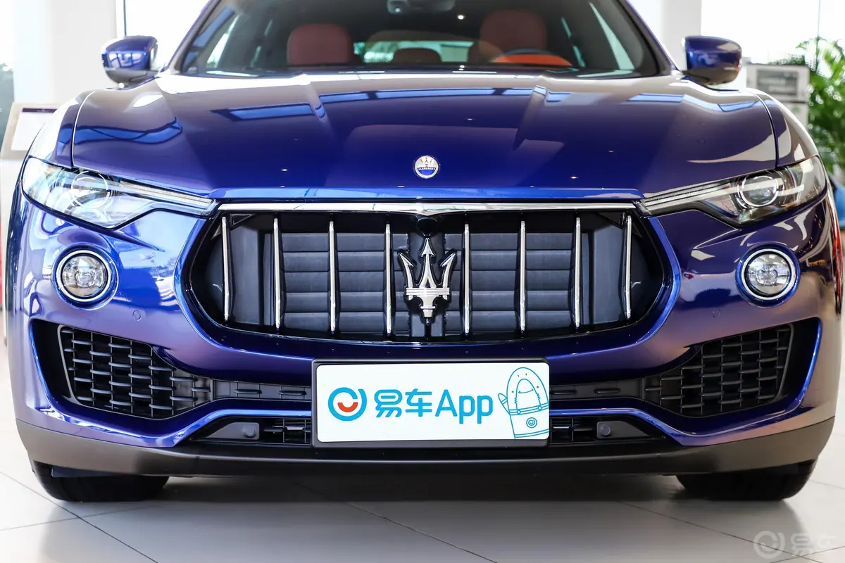 Levante350Hp Standard标准版外观