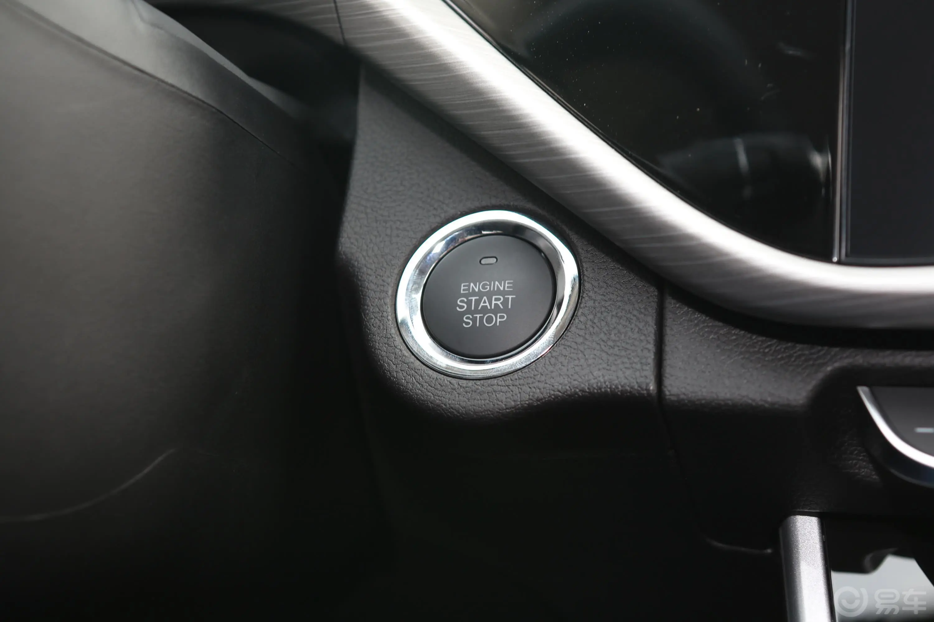 艾瑞泽GX冠军版 1.5L 手动 精英型 国Ⅵ钥匙孔或一键启动按键