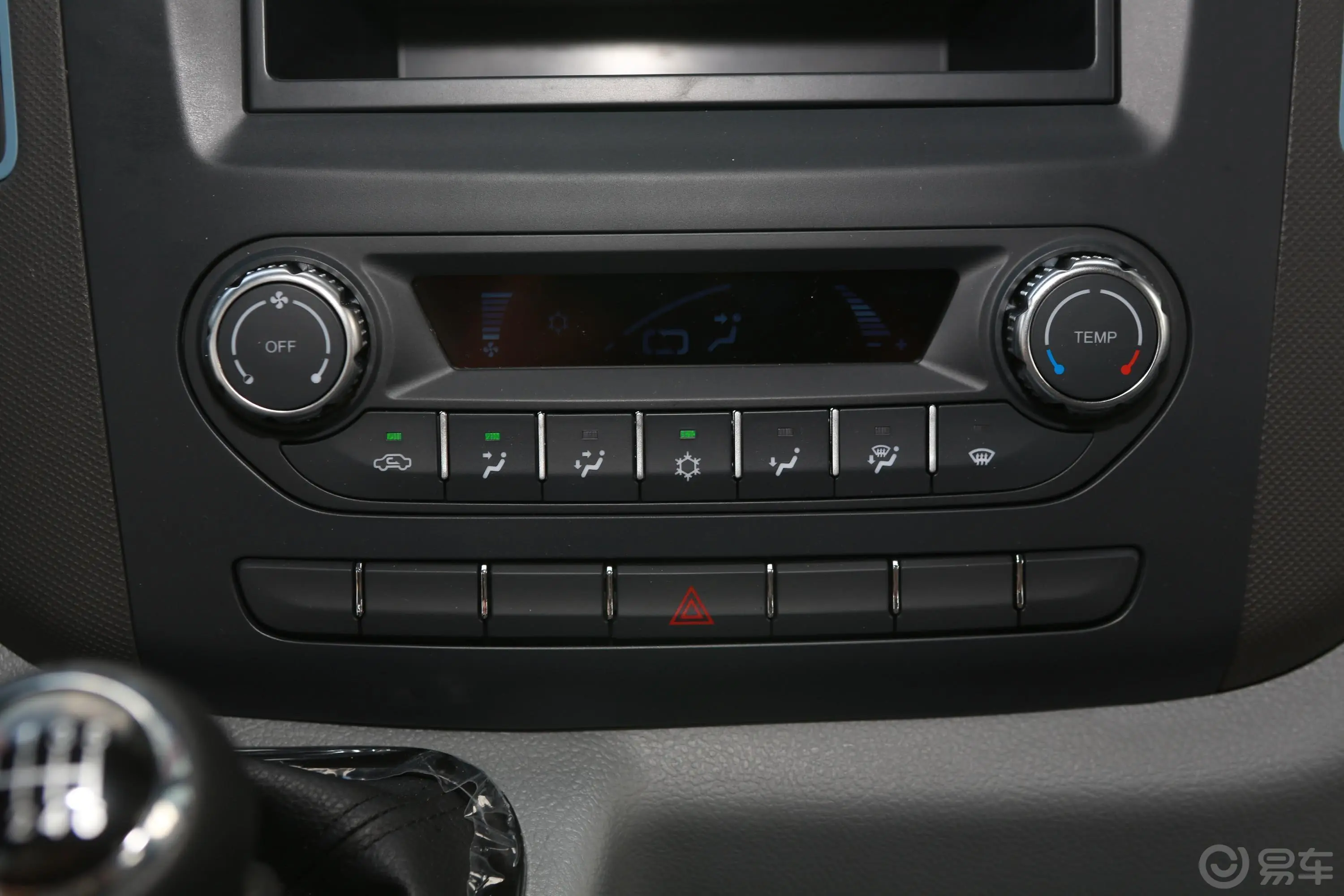 图雅诺S 2.8T 手动 两驱 商运版 长轴空调