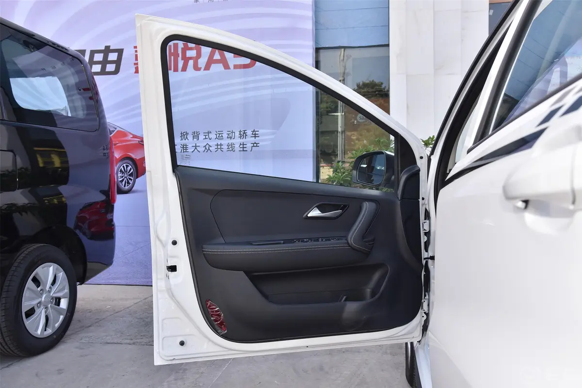 江淮iEV6E青春版 iEV6E 智能型驾驶员侧前车门