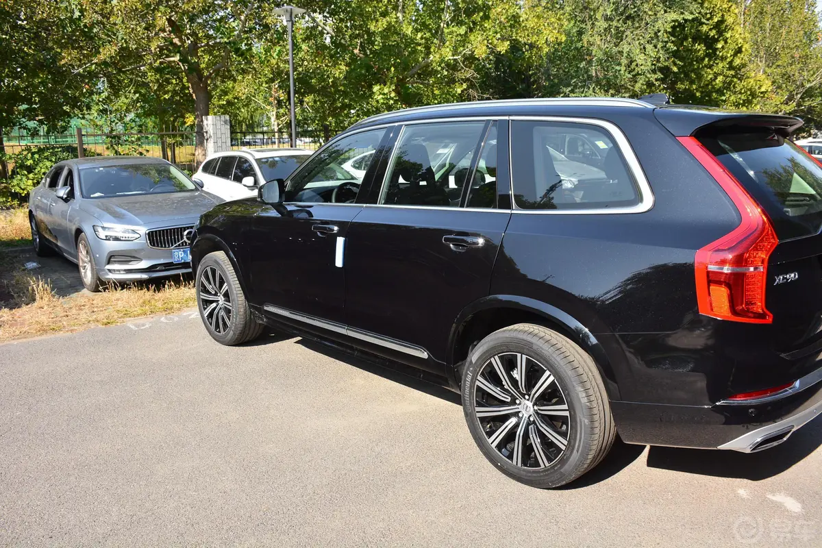 沃尔沃XC90T5 智行豪华版 5座外观