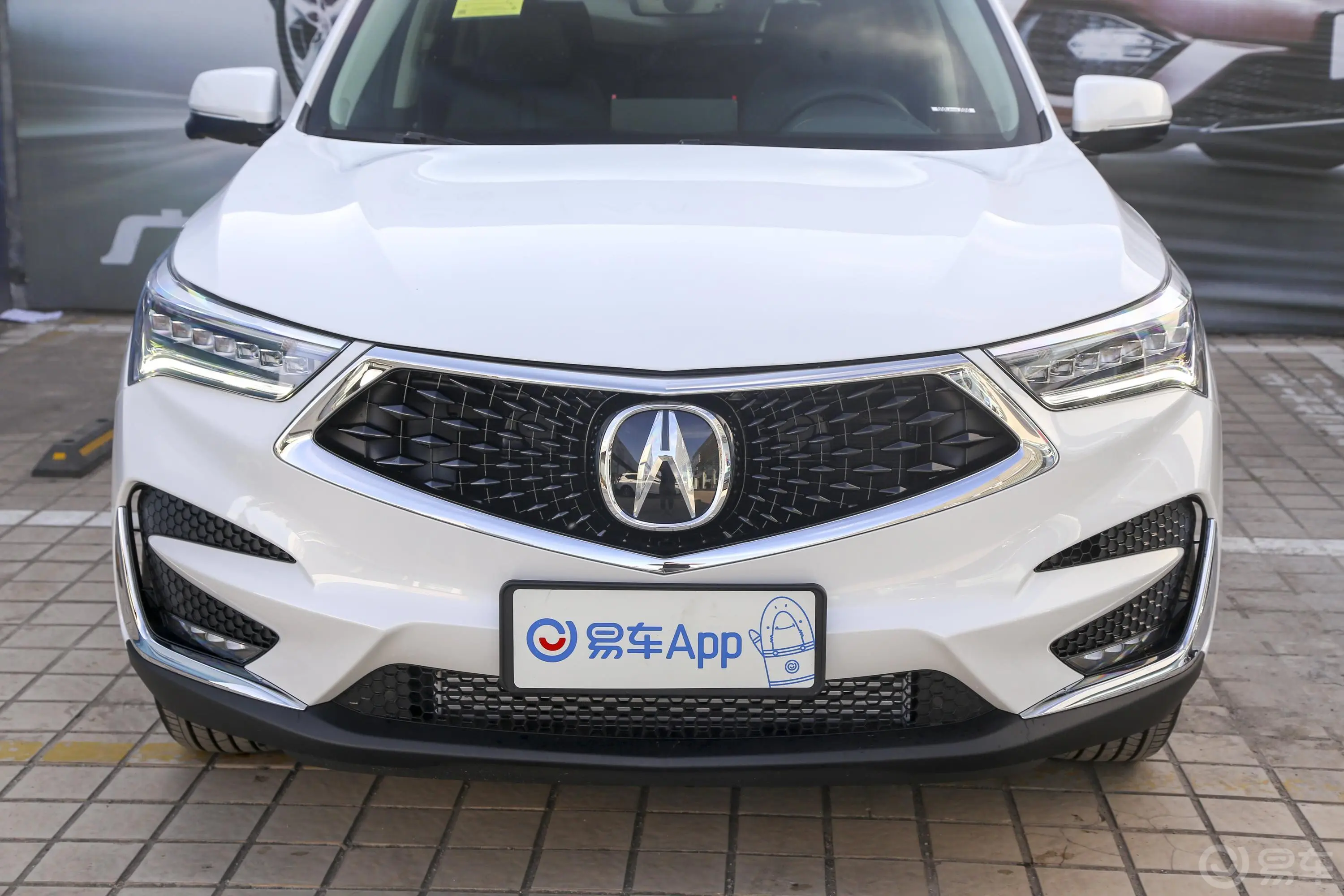 讴歌RDX2.0T 手自一体 四驱 智享版 国VI外观