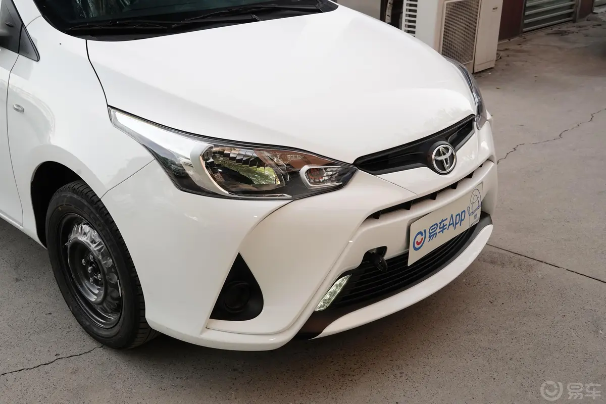 YARiS L 致享1.5L CVT 领先版外观