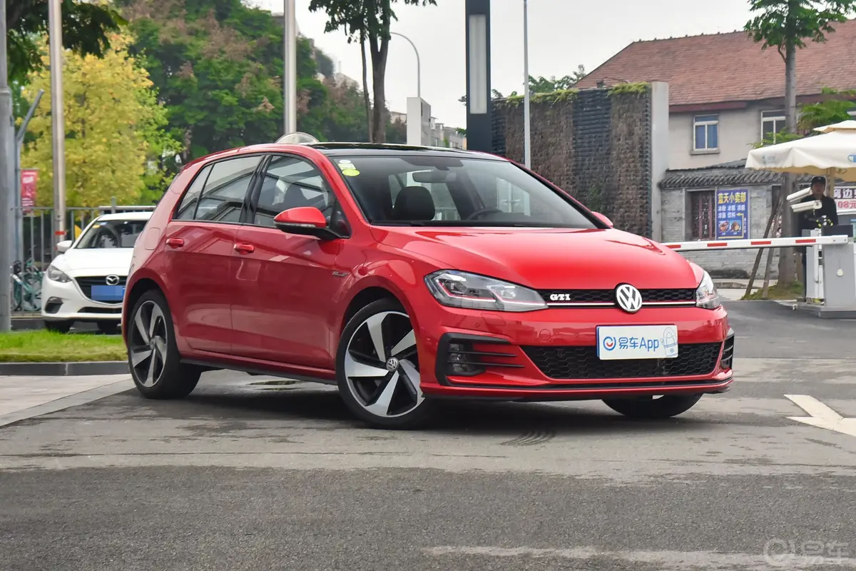 高尔夫GTI 2.0TSI 双离合 国V外观