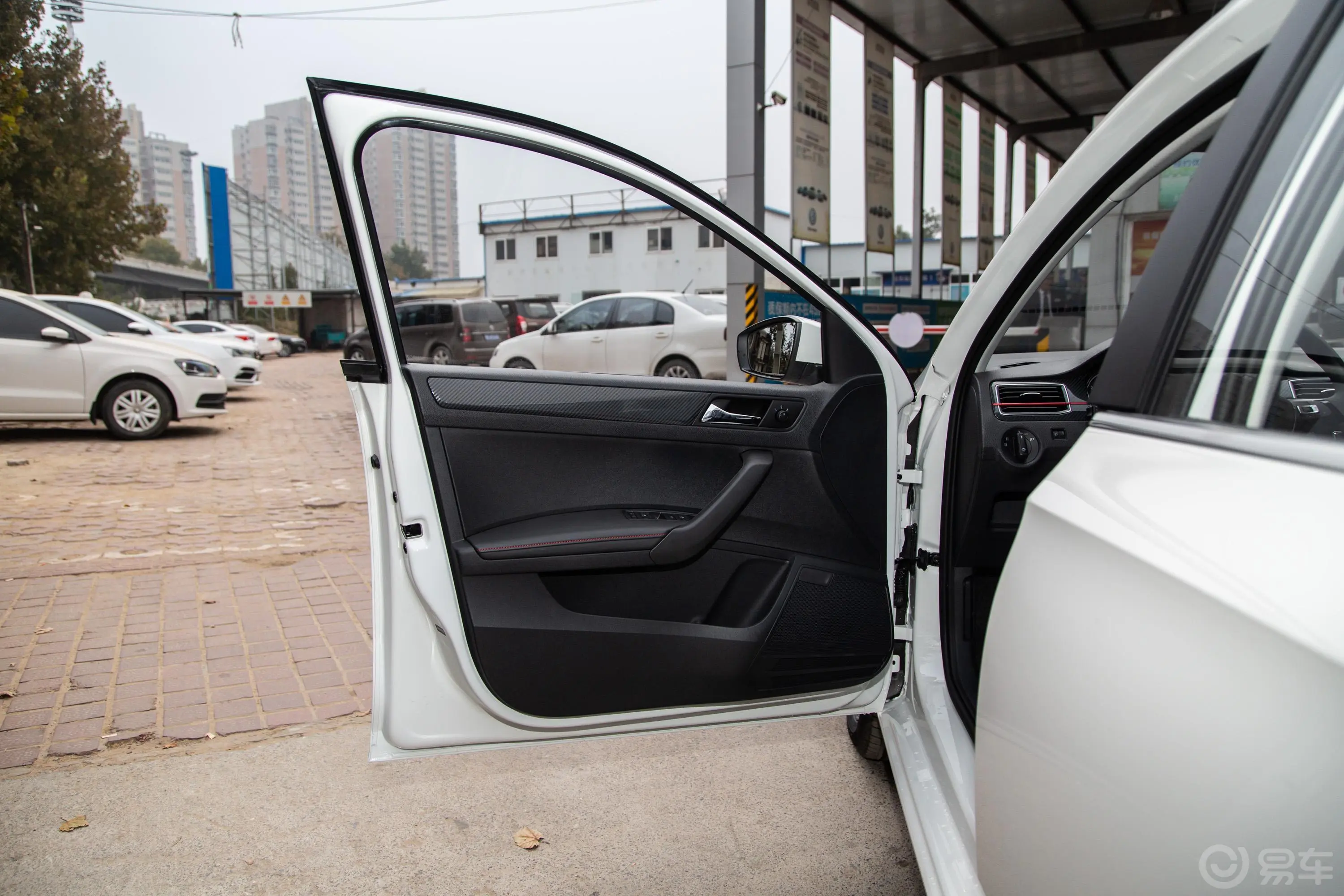 桑塔纳浩纳 1.5L 自动 舒适版 国VI驾驶员侧前车门
