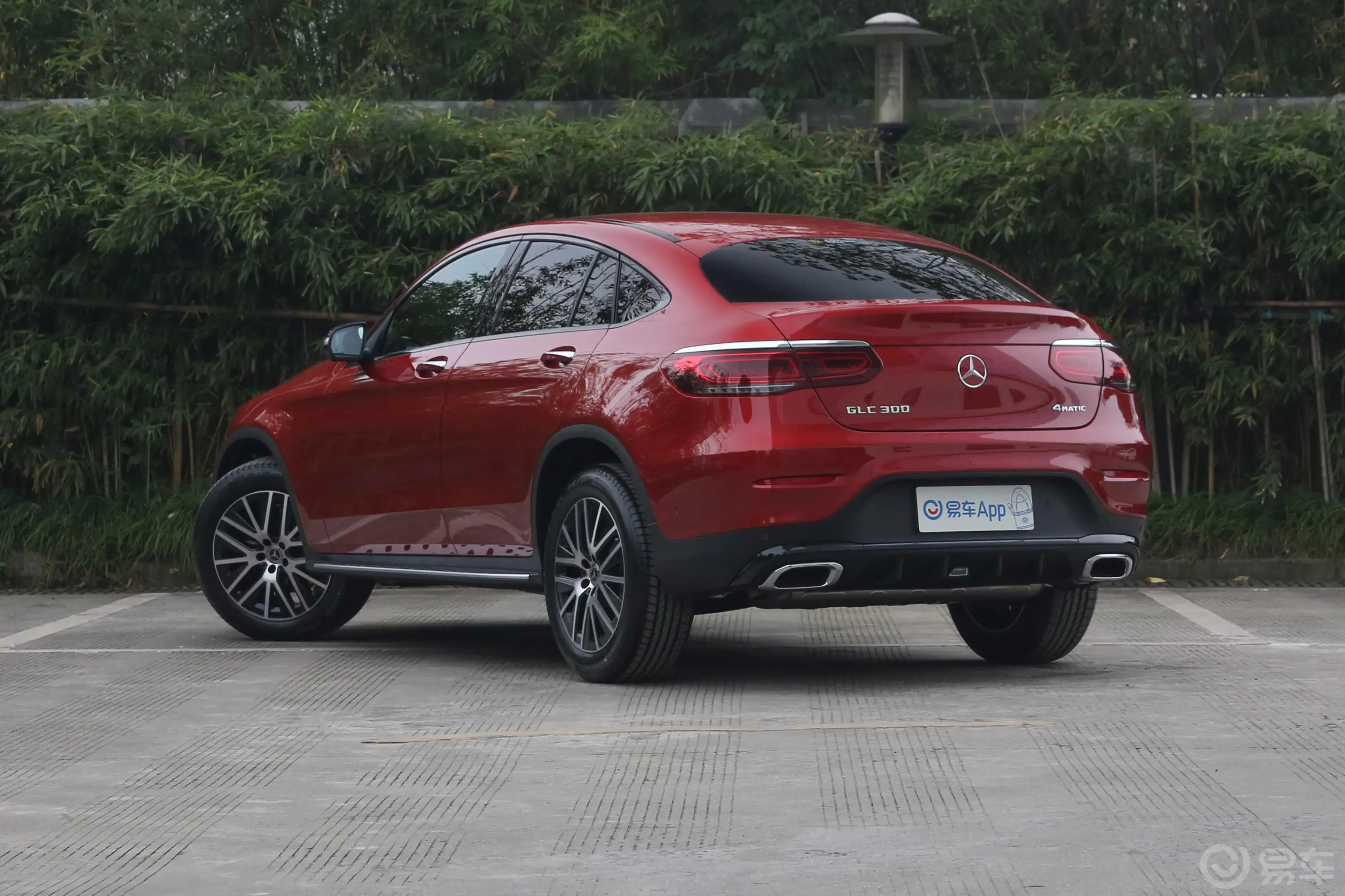 奔驰GLC轿跑GLC 300 4MATIC 轿跑SUV外观