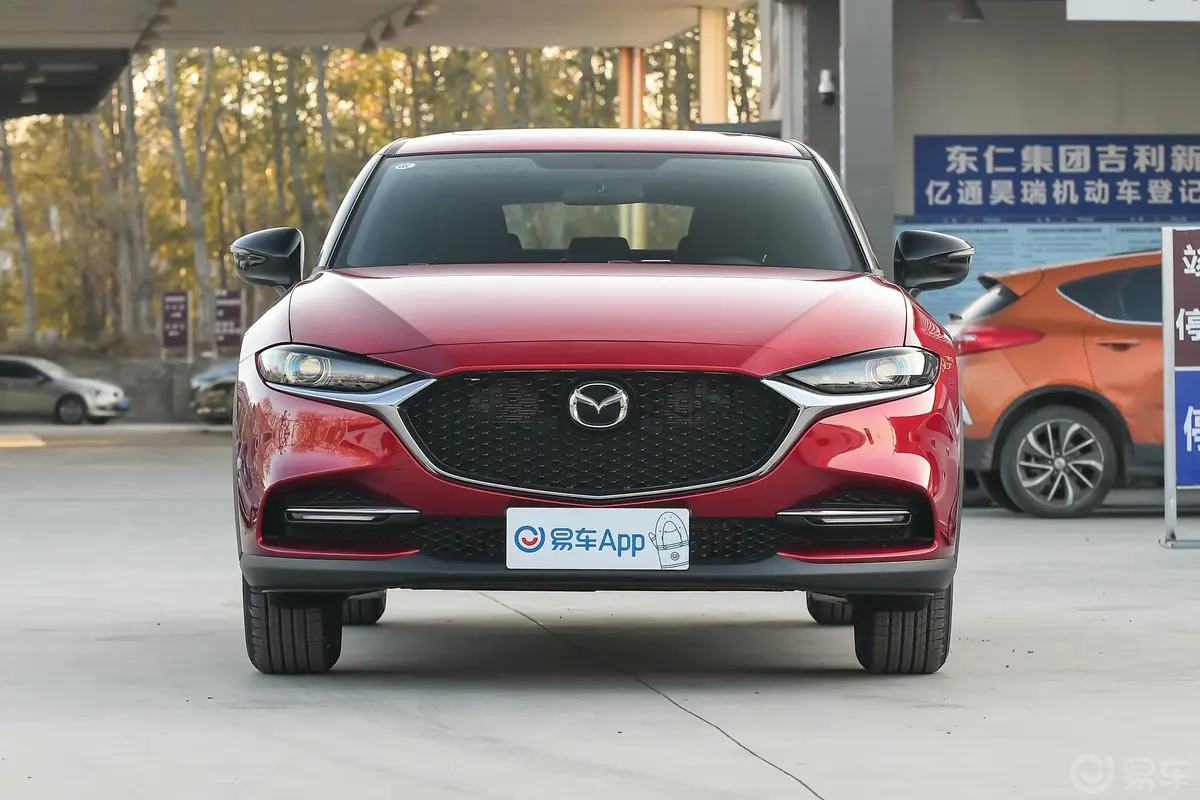 马自达CX-42.0L 手自一体 两驱 蓝天活力版外观