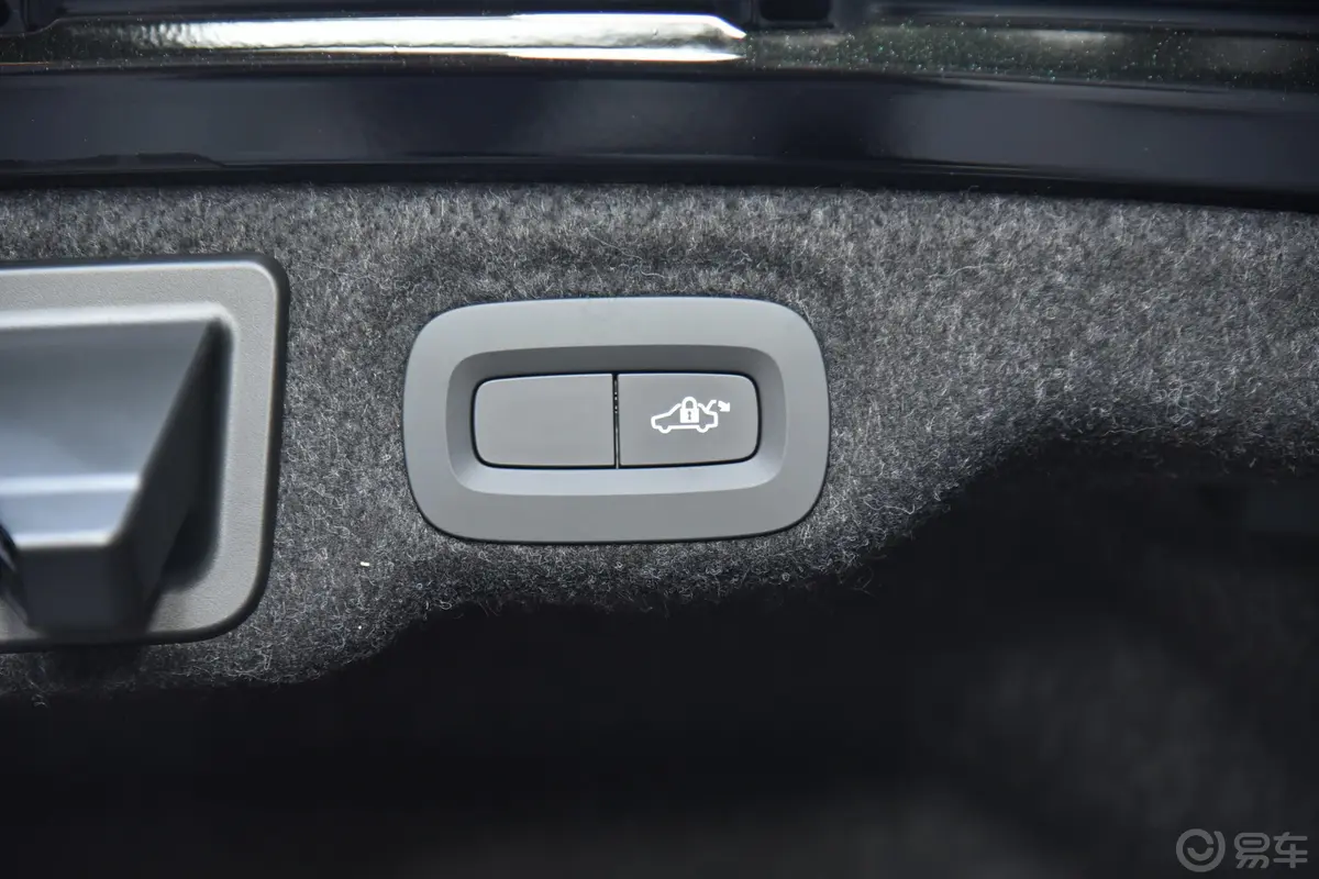 沃尔沃S60T5 智雅运动版电动尾门按键（手动扶手）