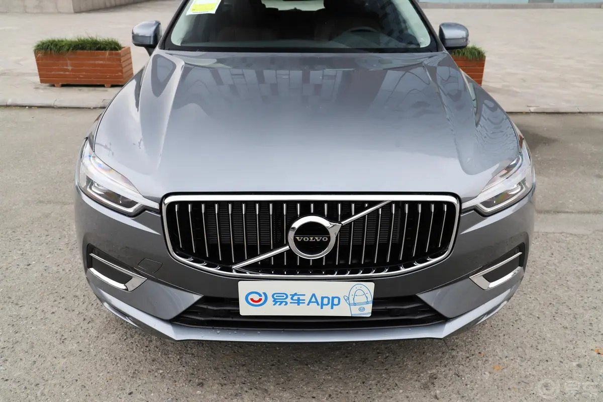 沃尔沃XC60T5 四驱 智逸豪华版外观