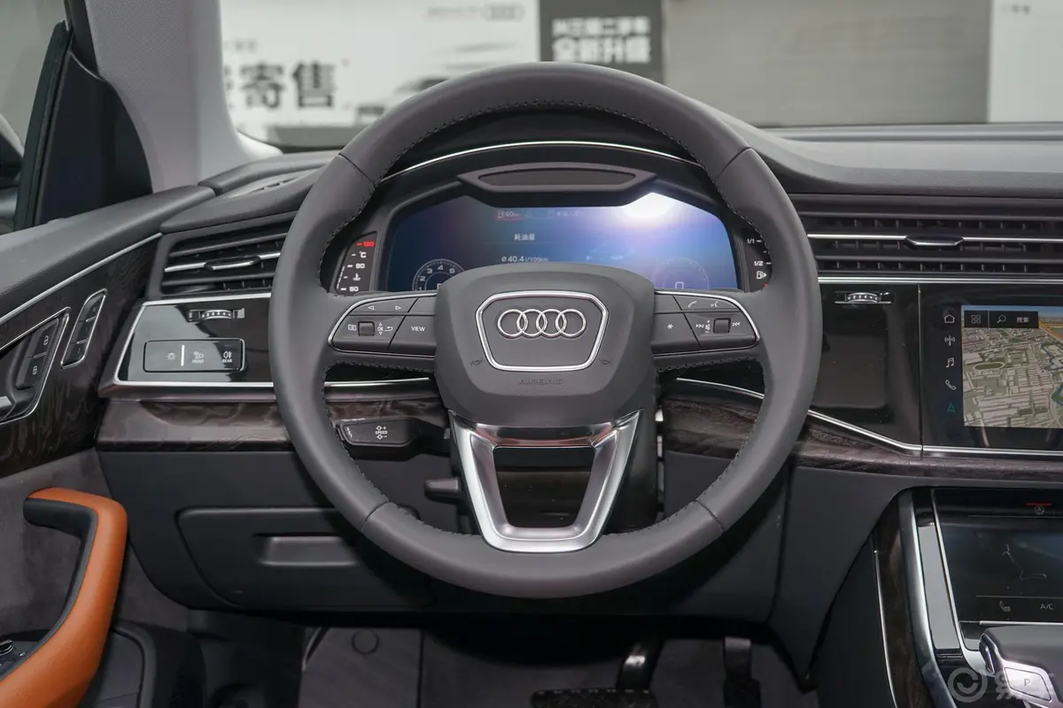 奥迪Q845 TFSI quattro 臻选动感型方向盘