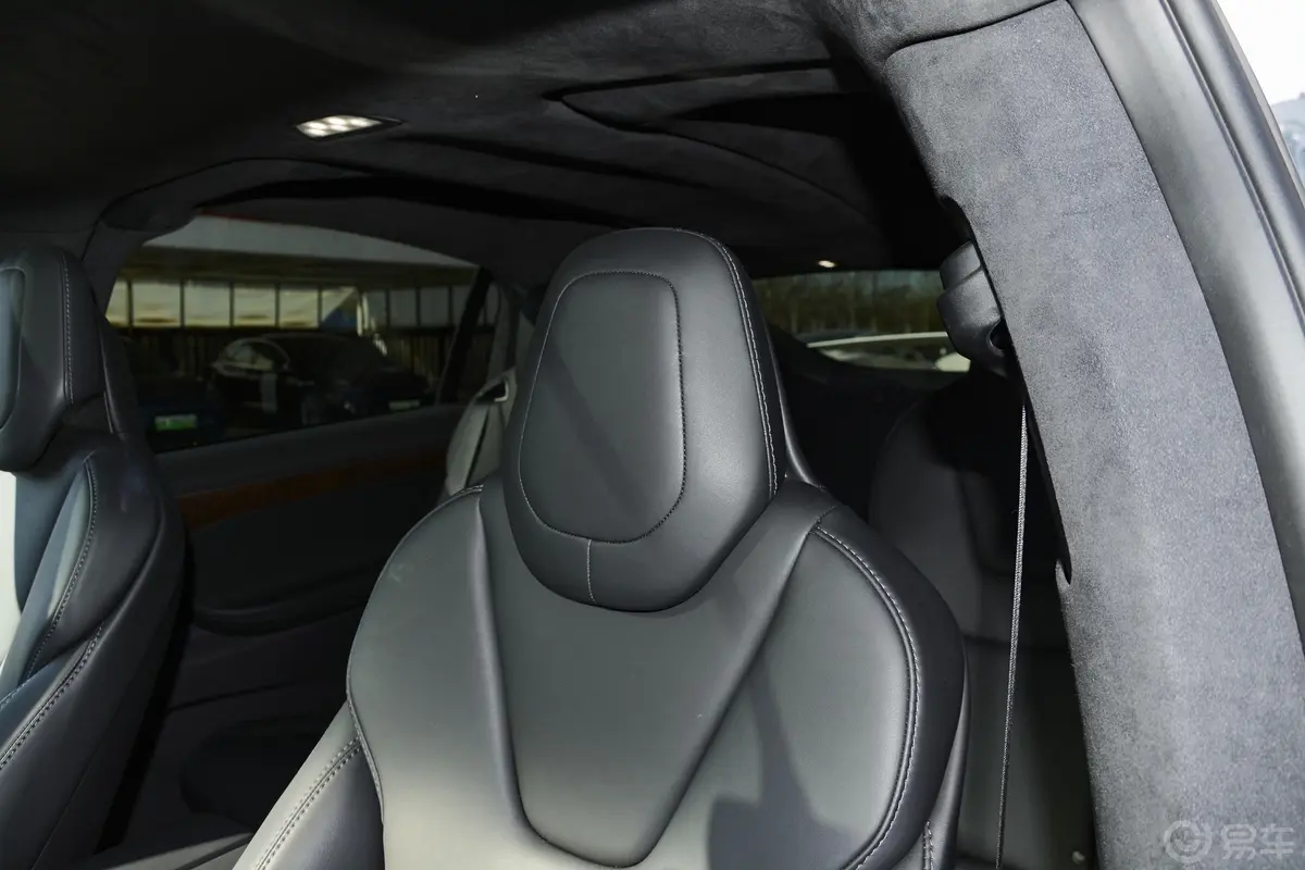 Model X长续航版内饰