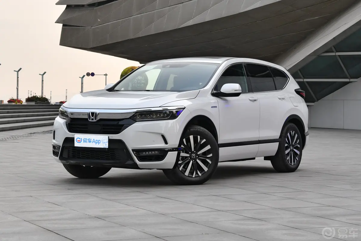 皓影锐·混动 2.0L 两驱 E-CVT 锐·尊贵版外观