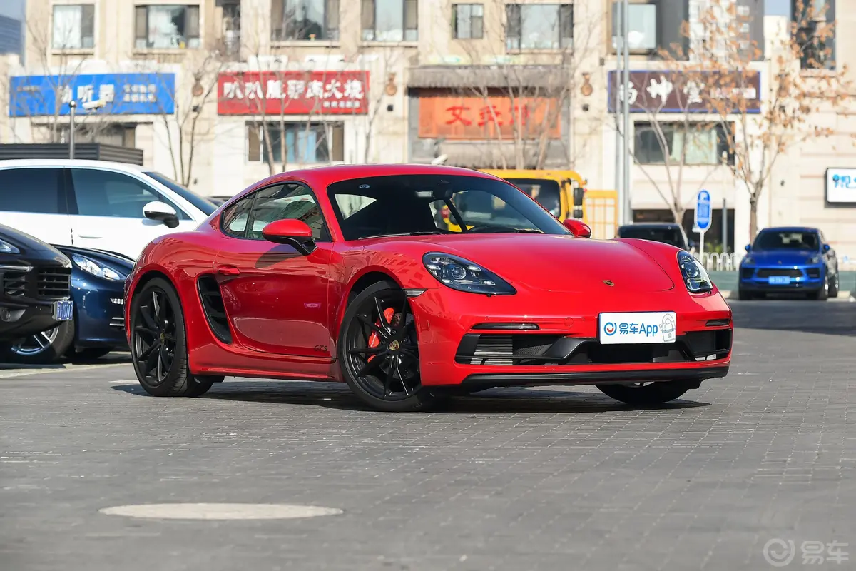 保时捷718Cayman GTS 2.5T侧前45度车头向右水平