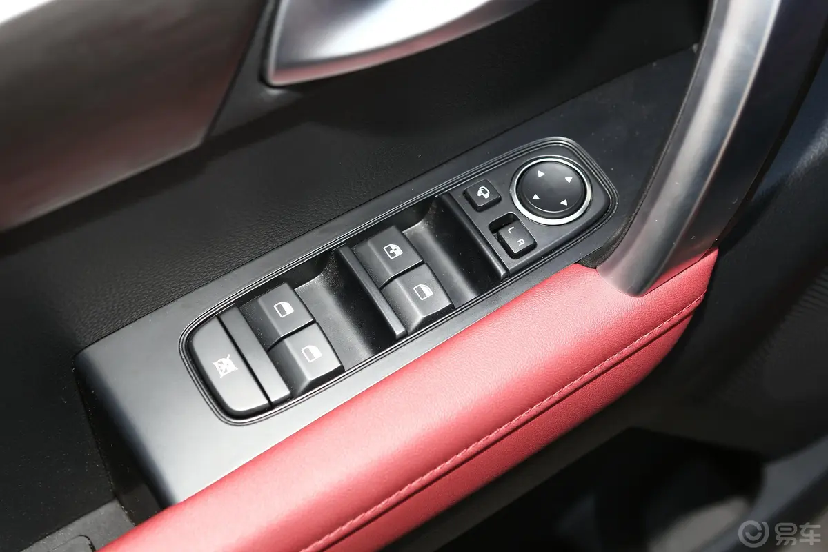 智跑舒适款 1.4T 双离合 两驱 智享豪华版车窗调节整体