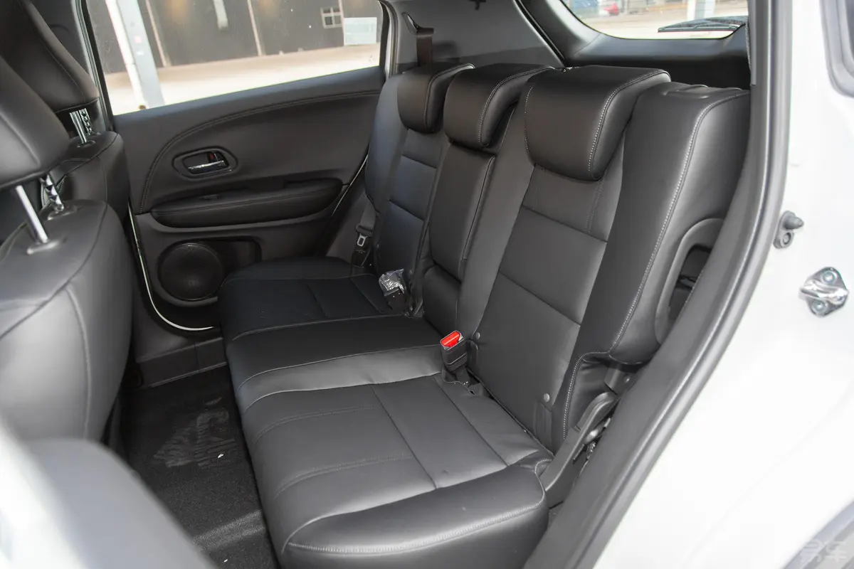 本田XR-V1.5L CVT 豪华版 国V后排座椅