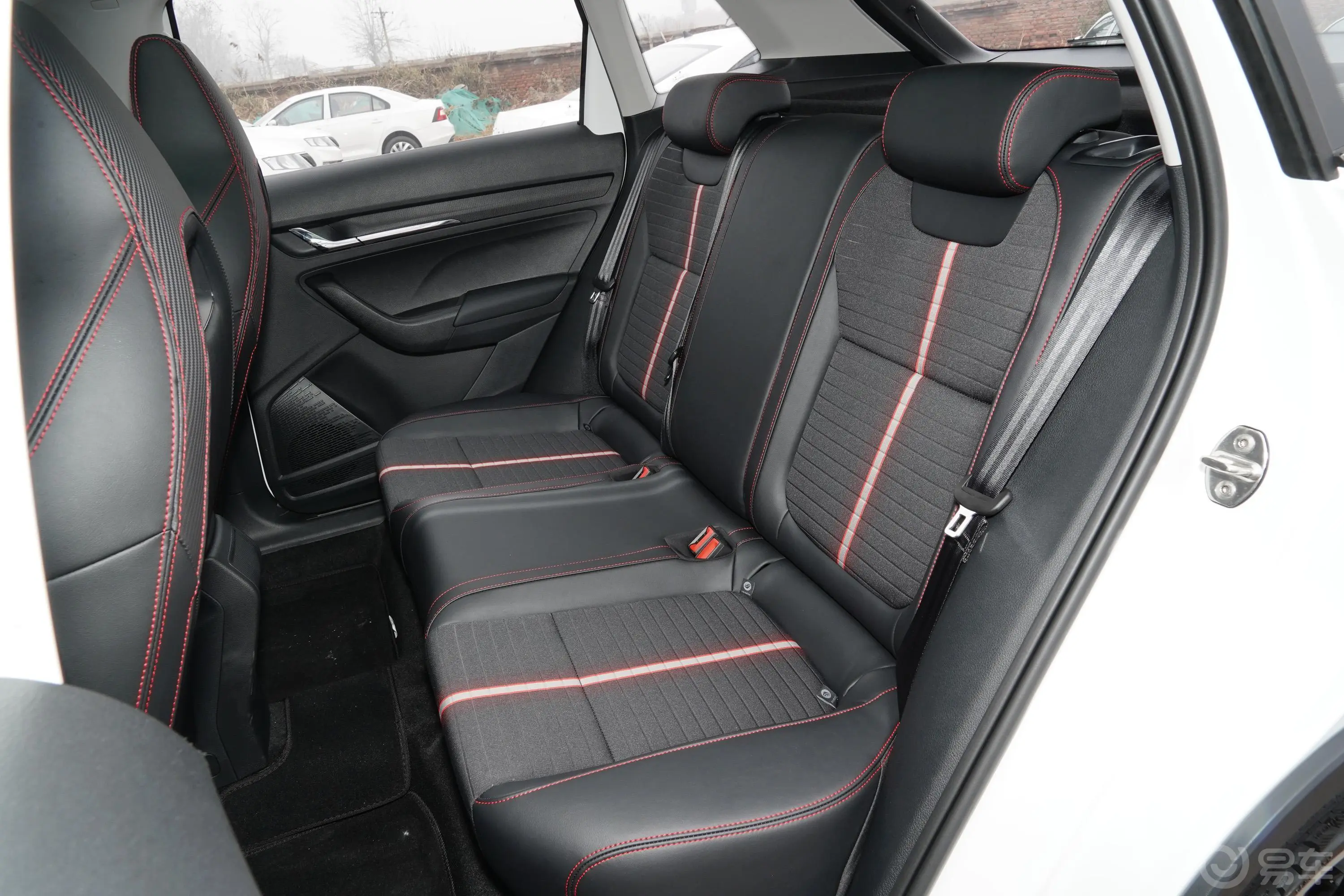 柯米克GT 1.5L 手自一体 舒适版后排座椅