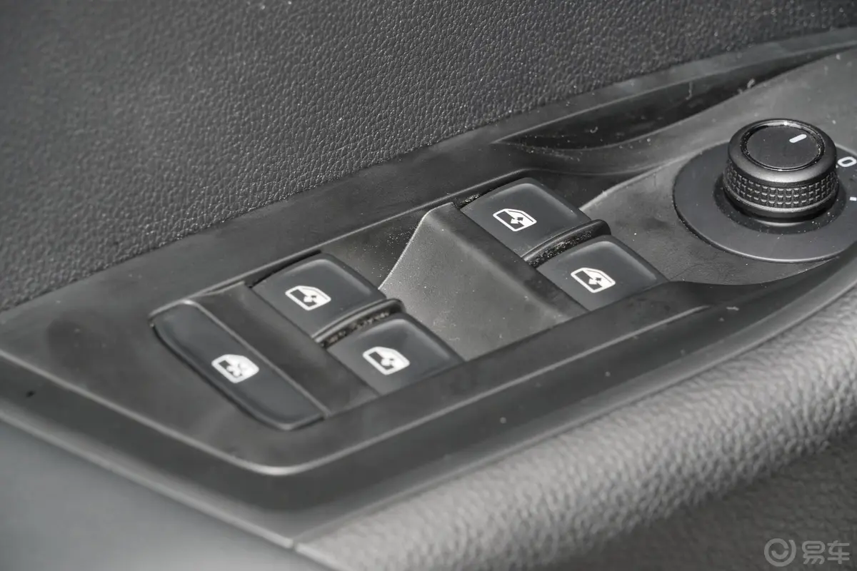 柯米克GT 1.5L 手自一体 舒适版车窗调节整体