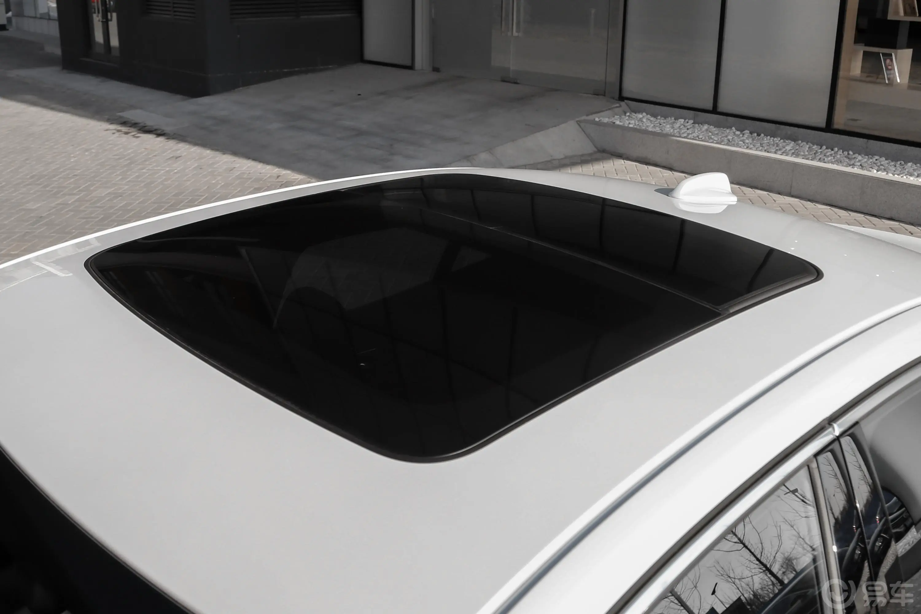 沃尔沃S60T4 智逸豪华版天窗