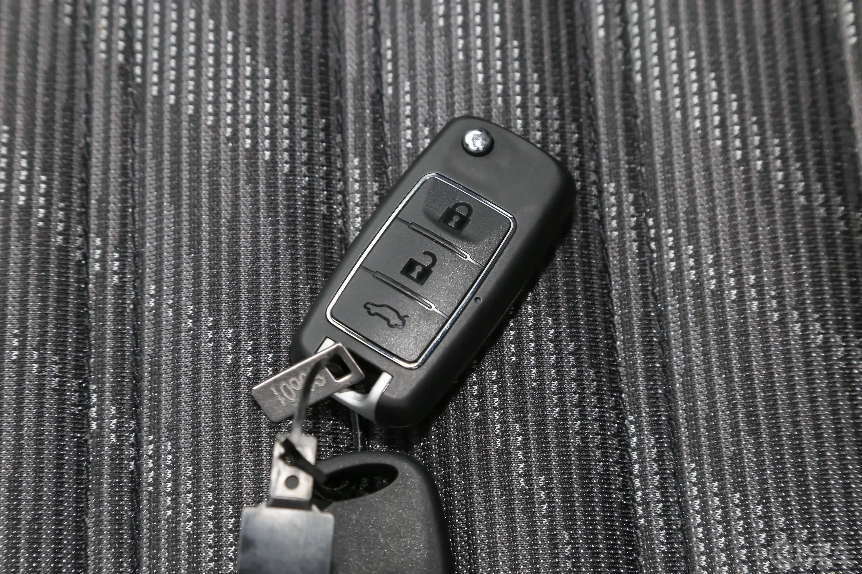 景逸S501.6L 手动 豪华型钥匙正面