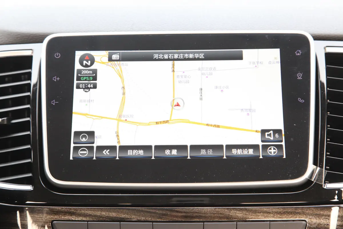 D-MAX1.9T 手自一体 两驱 舒享型 国VI内饰