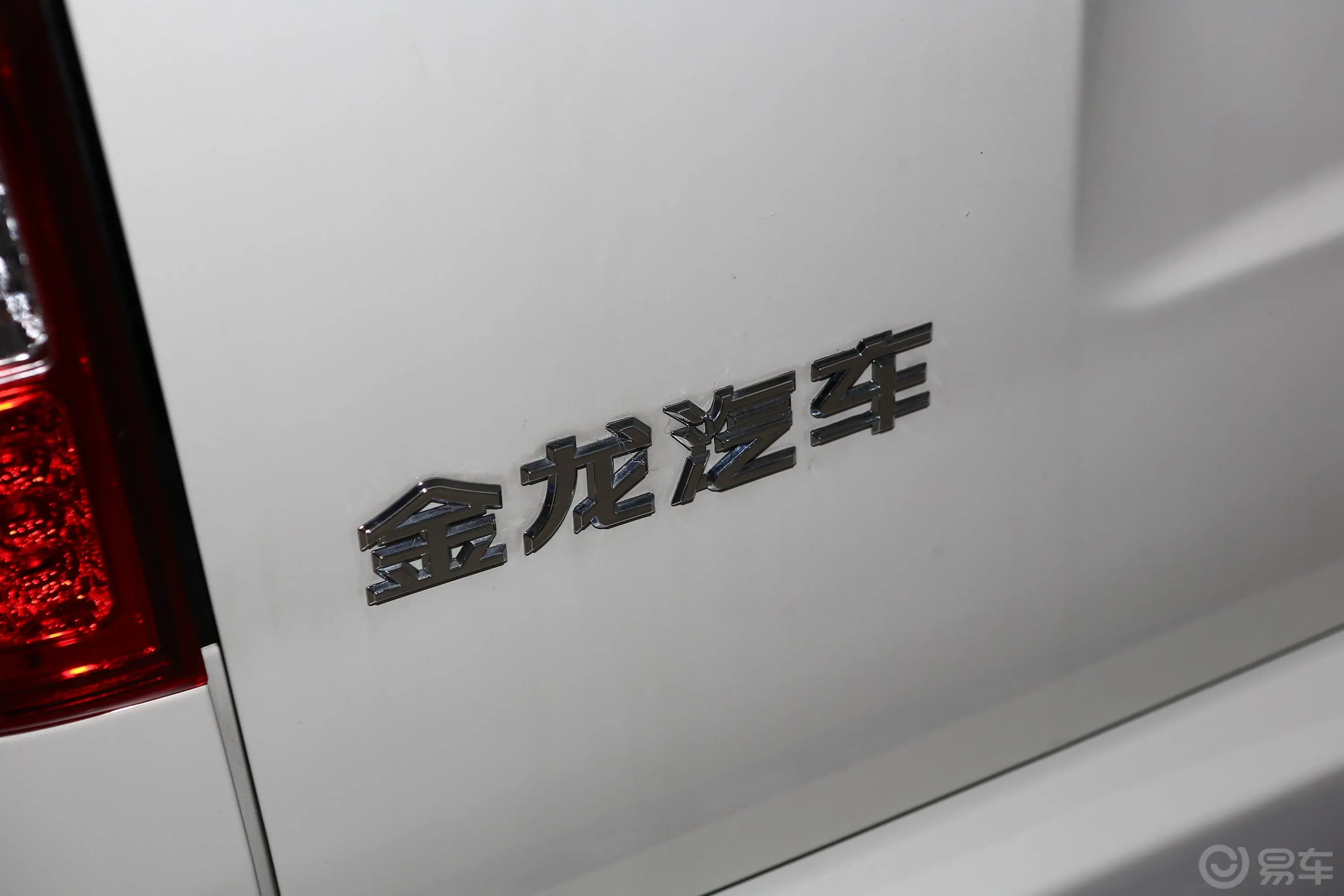 凯锐浩克V22 2.2L 手动 M1高顶标准型 6座 国V外观