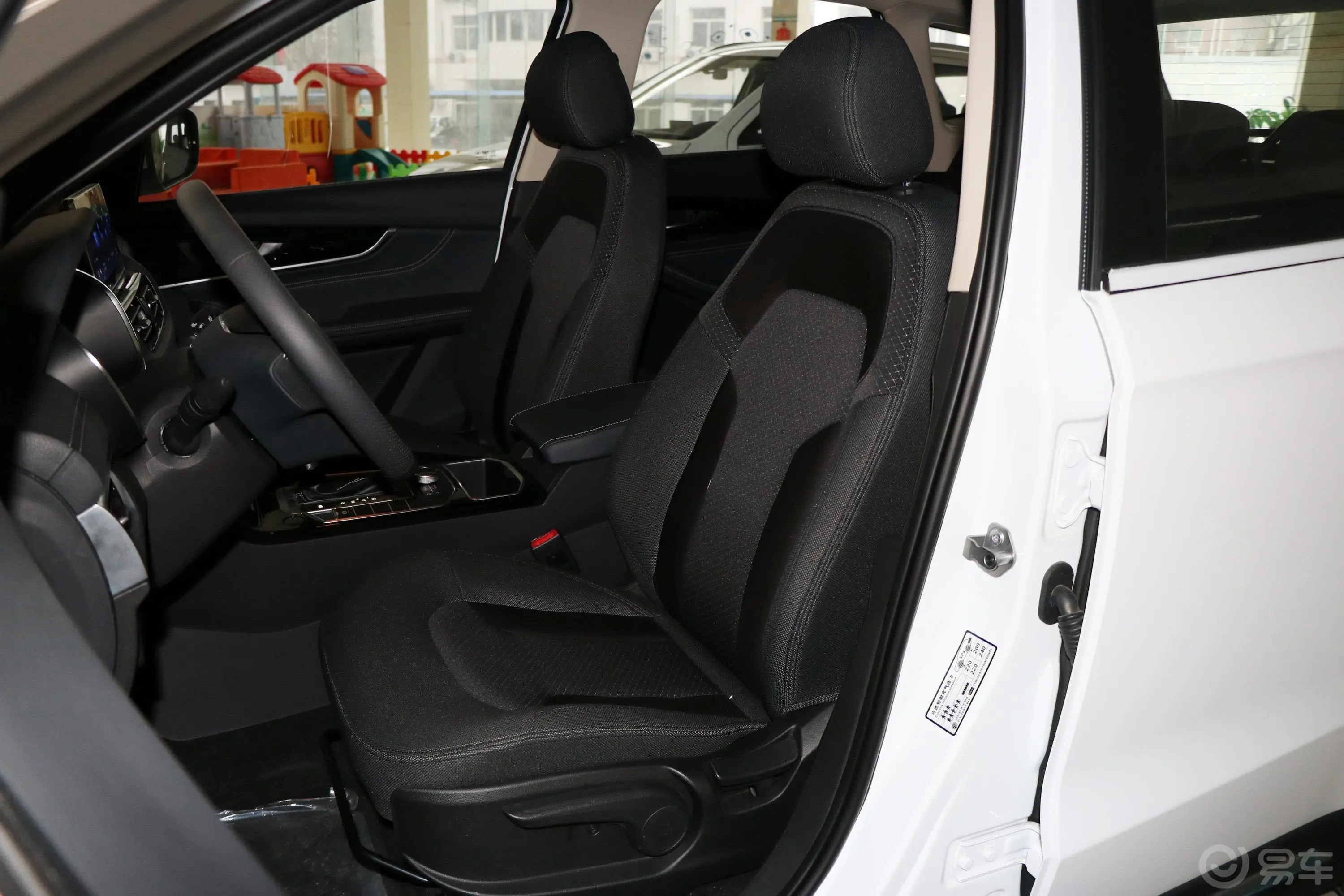 森雅R81.6L 手自一体 舒适型驾驶员座椅