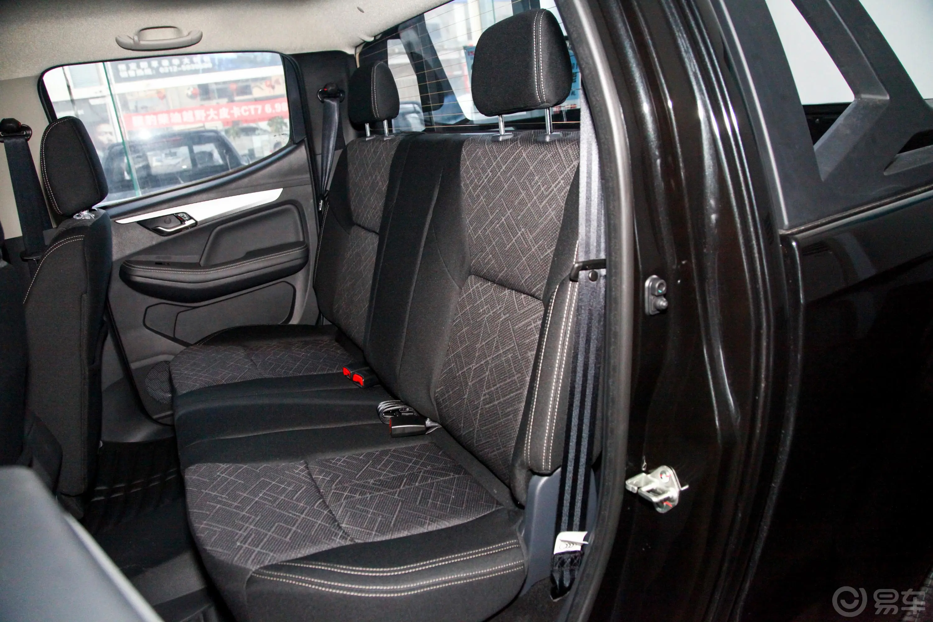 瑞迈S加长版 2.4T 手动 四驱 领航版 汽油 国VI后排座椅