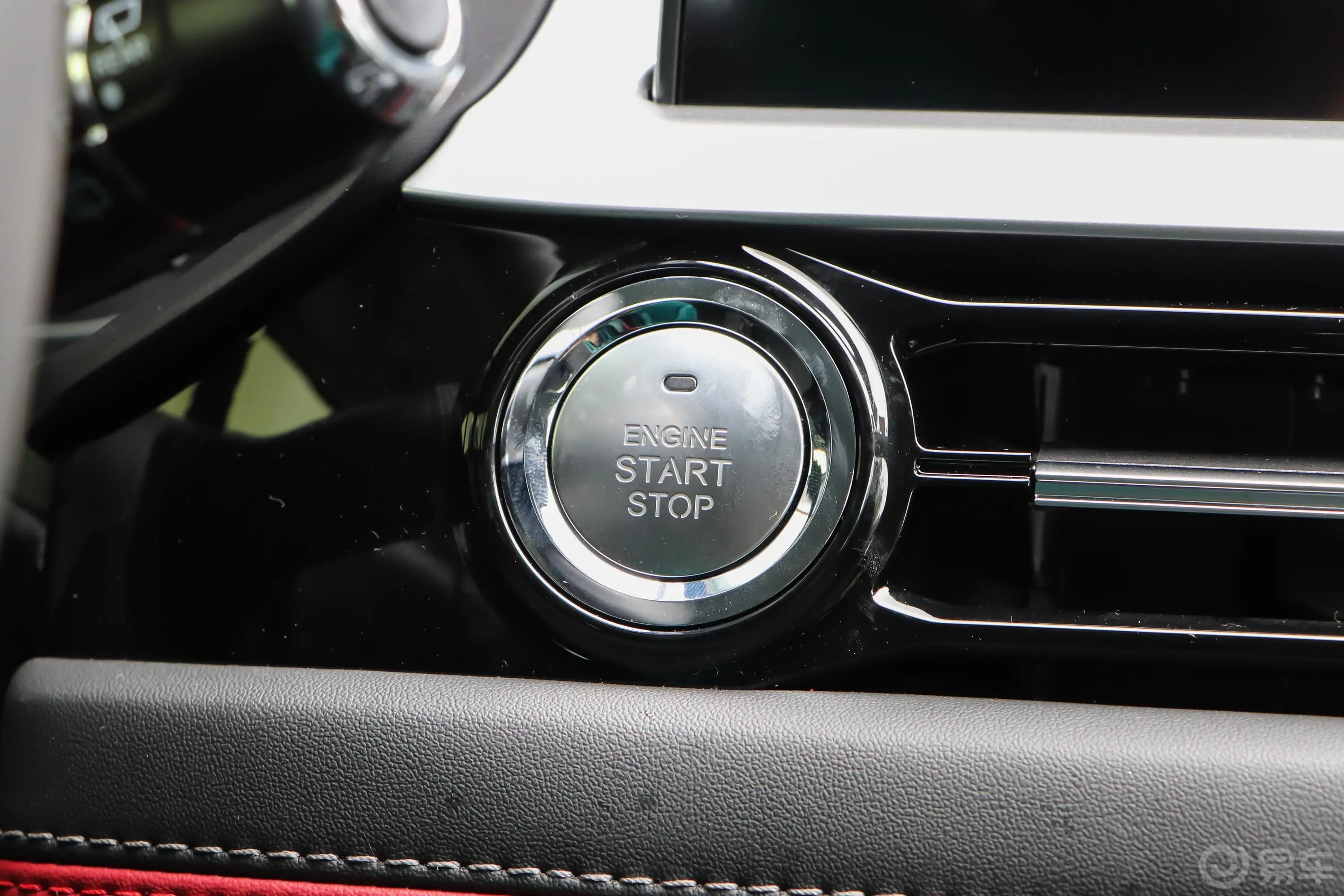 瑞虎71.5T CVT 精英型钥匙孔或一键启动按键