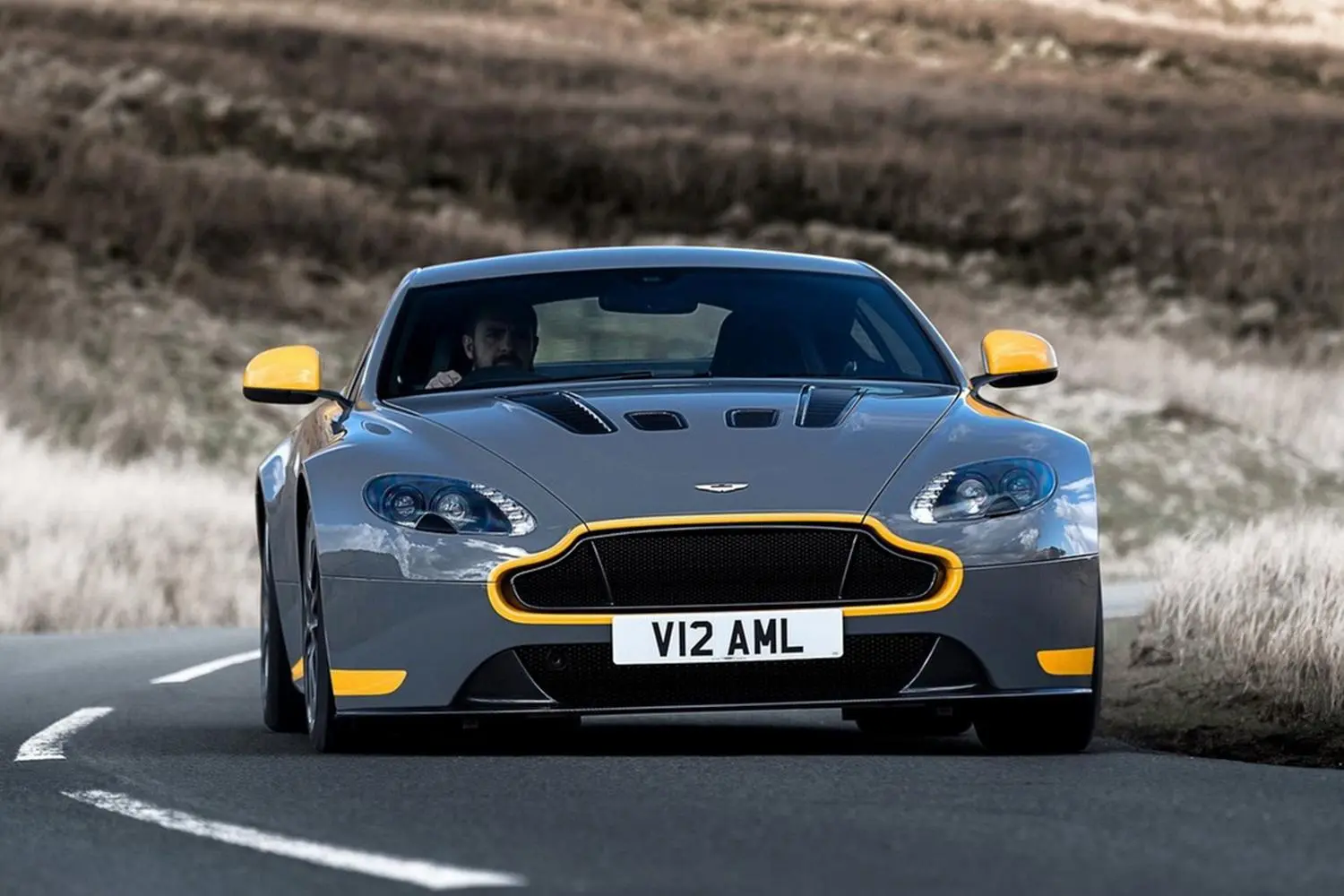 V12 Vantage