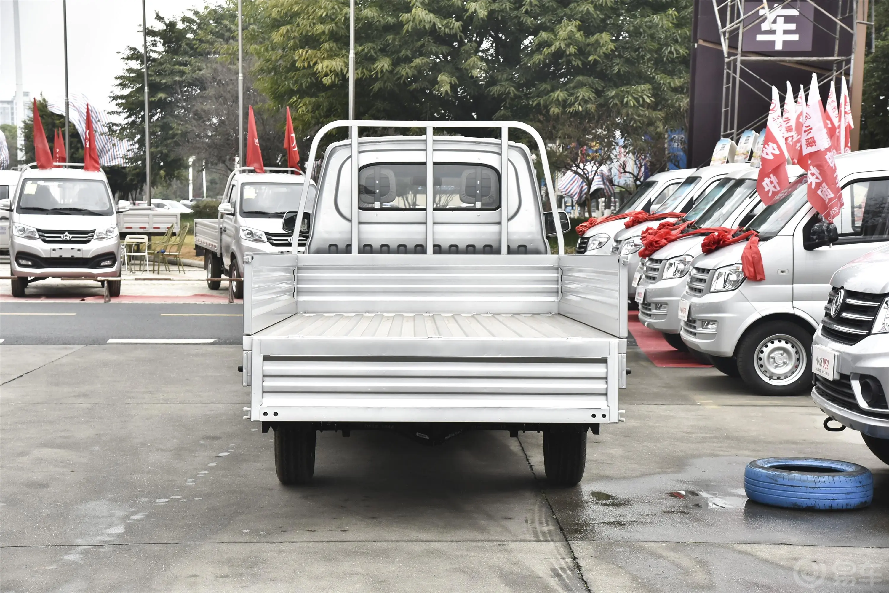 东风小康C511.5L 手动 单排标准型后排空间体验